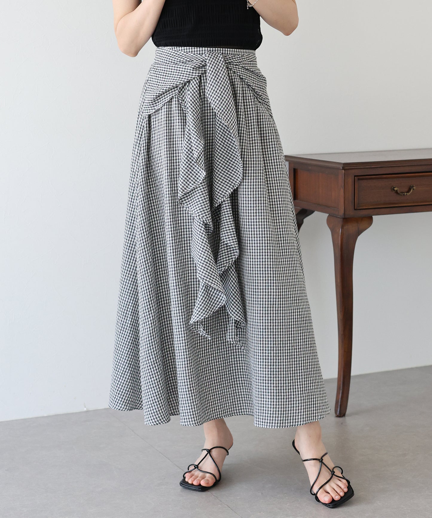 【SALE】フロントフリルチェックスカート