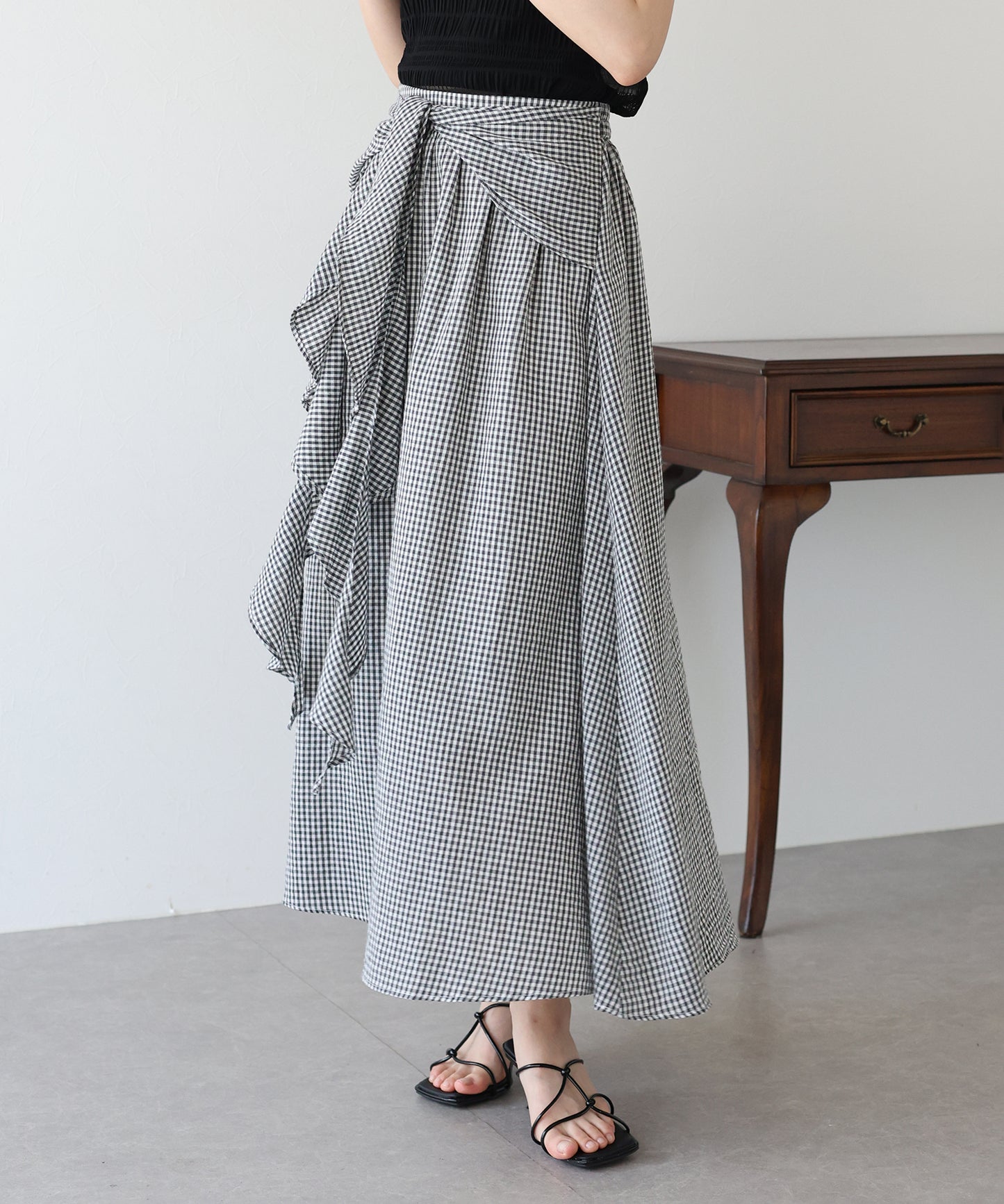 【SALE】フロントフリルチェックスカート