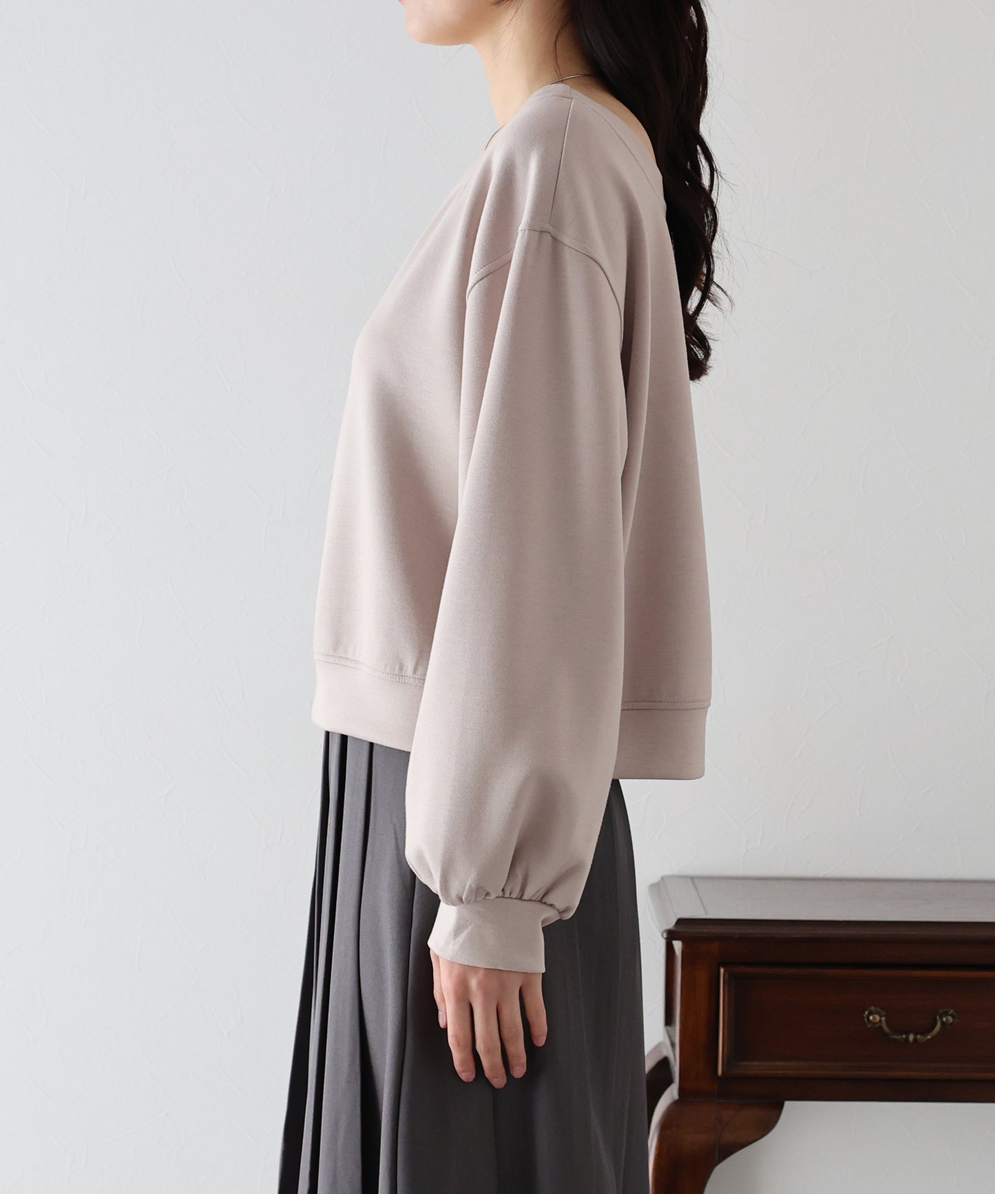 【SALE】オフショルダースウェット