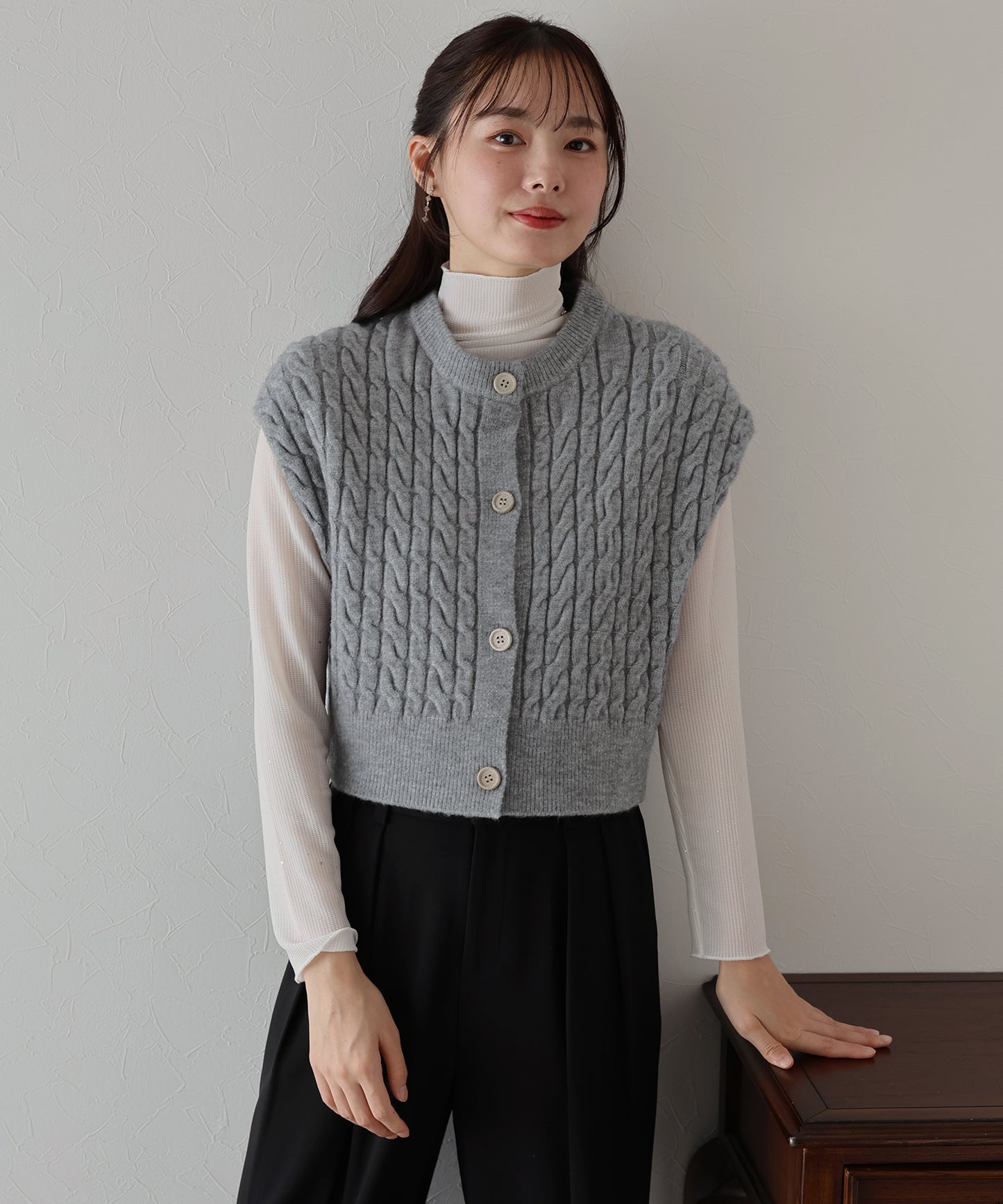 【SALE】ウッドボタンケーブルベスト