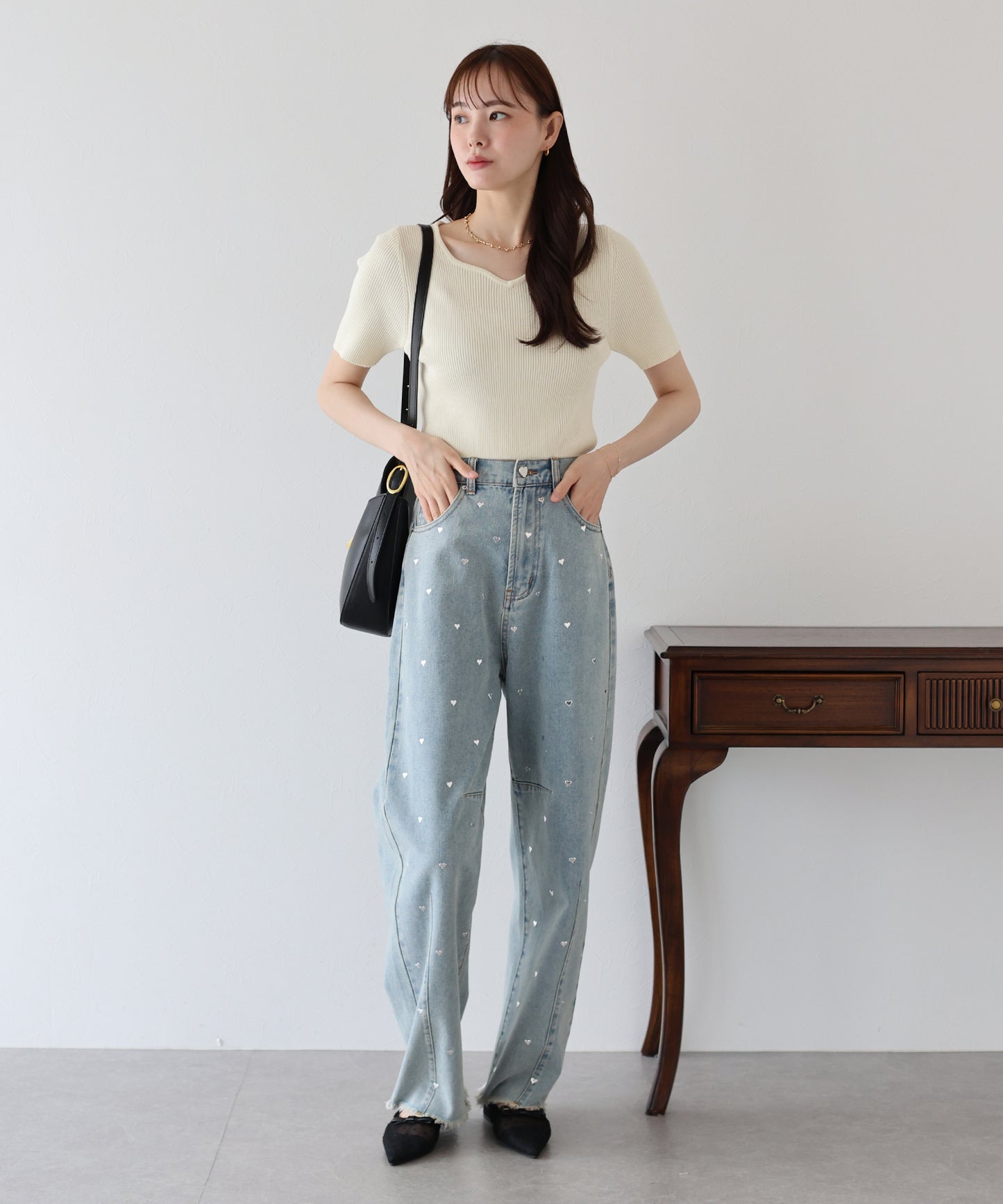 【TIME SALE】ハートネックリブニット