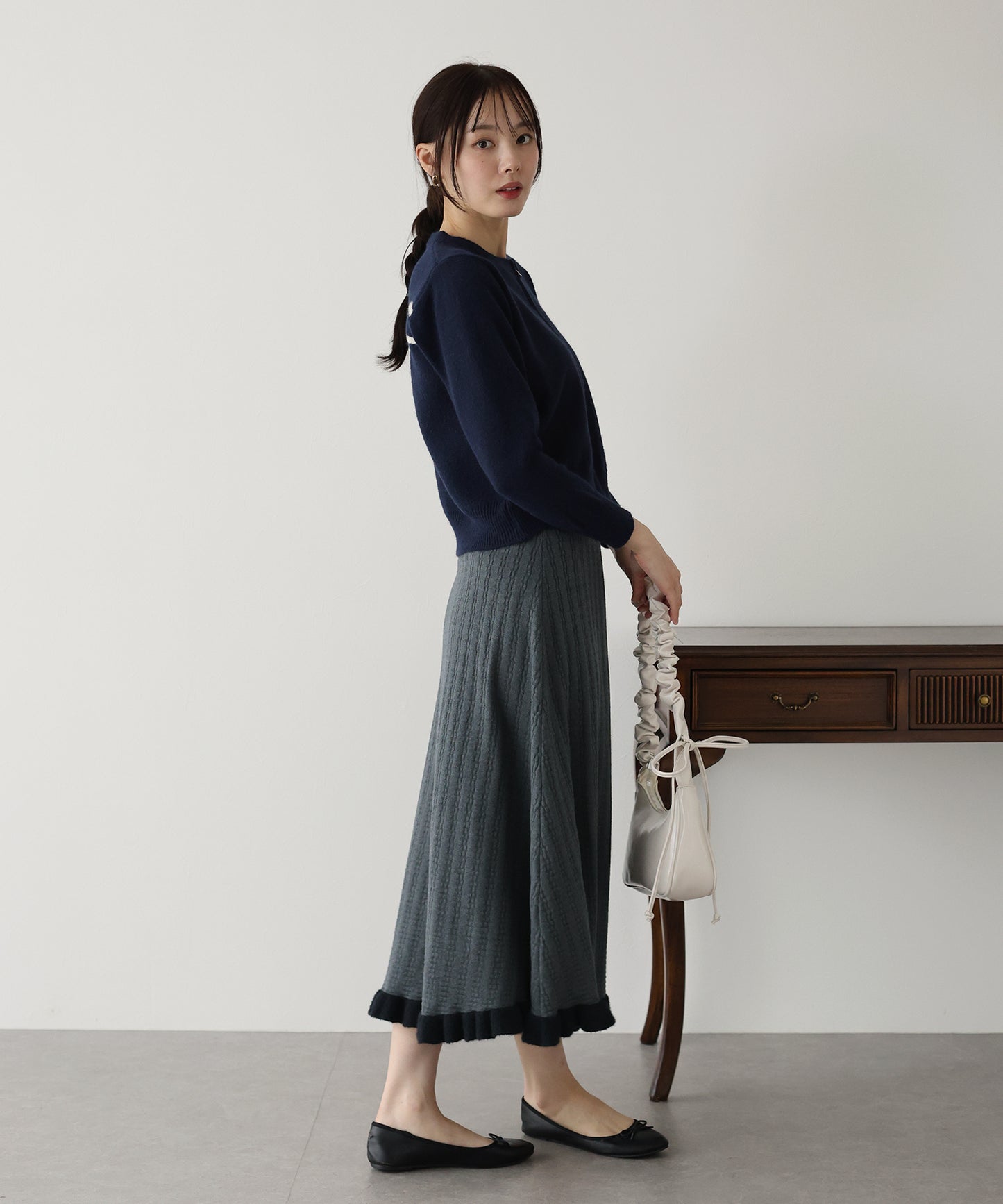 【SALE】裾フリルニットスカート