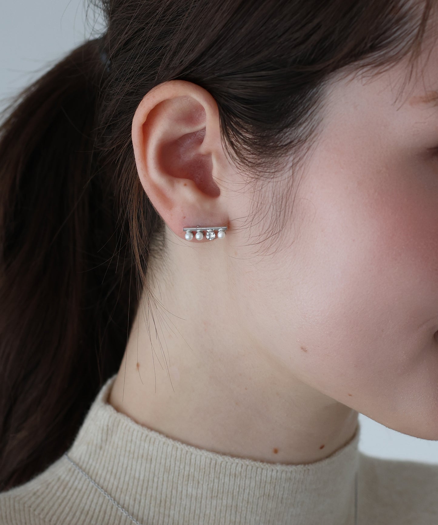 【早割5%OFF】パールビジューバーピアス / ニッケルフリー【ネコポス】