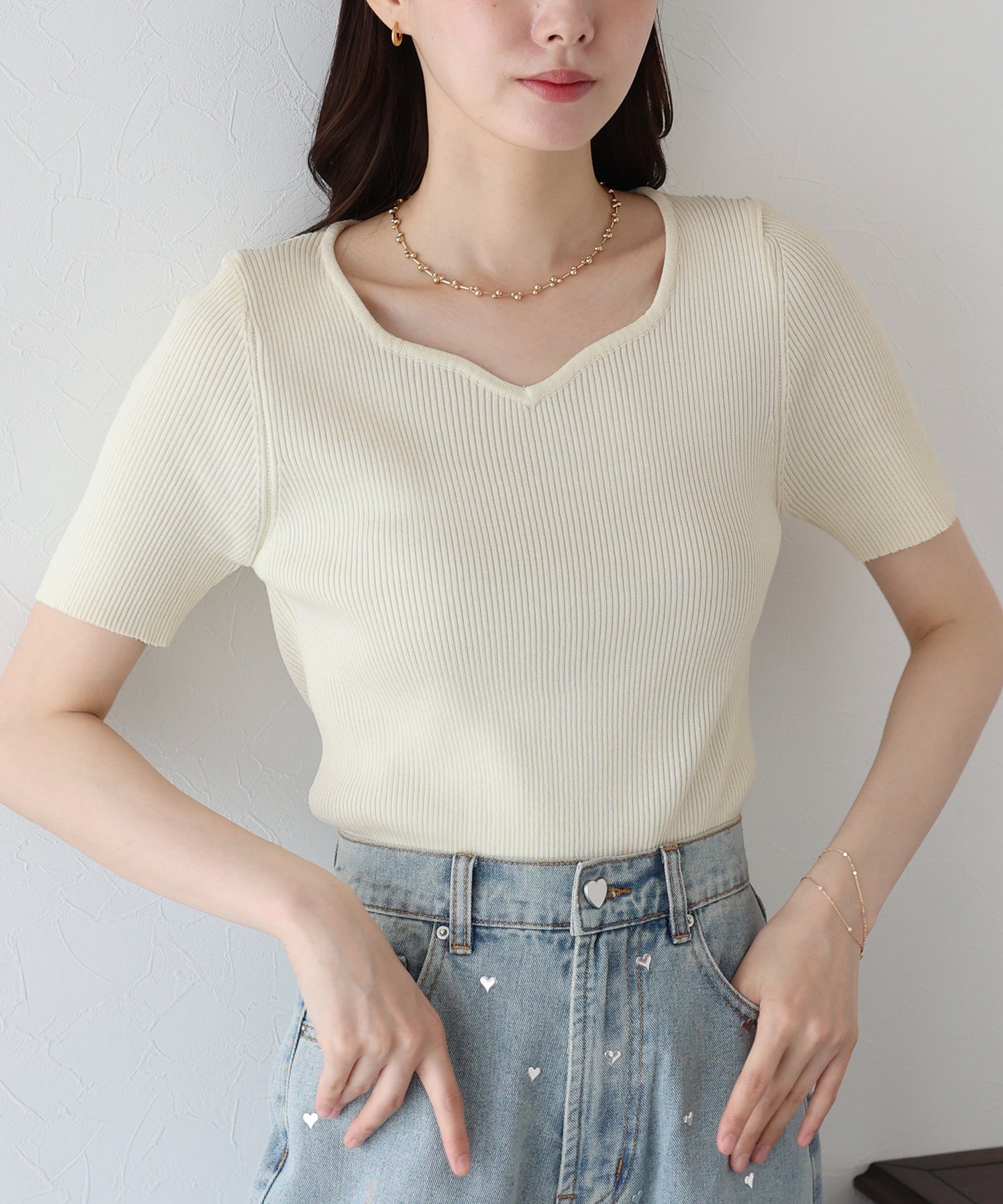 【TIME SALE】ハートネックリブニット