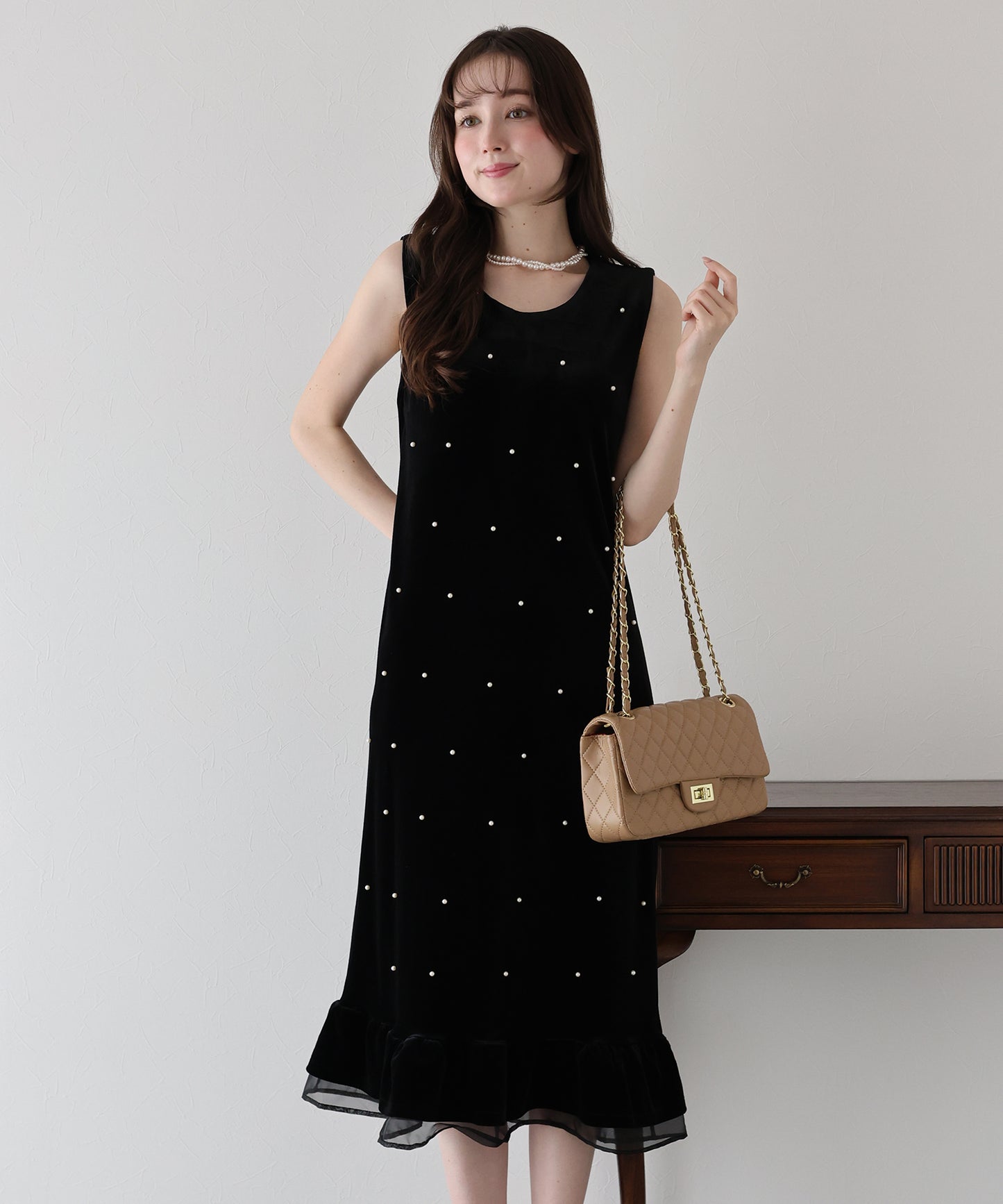 【早割5%OFF】パール付きベロアワンピース