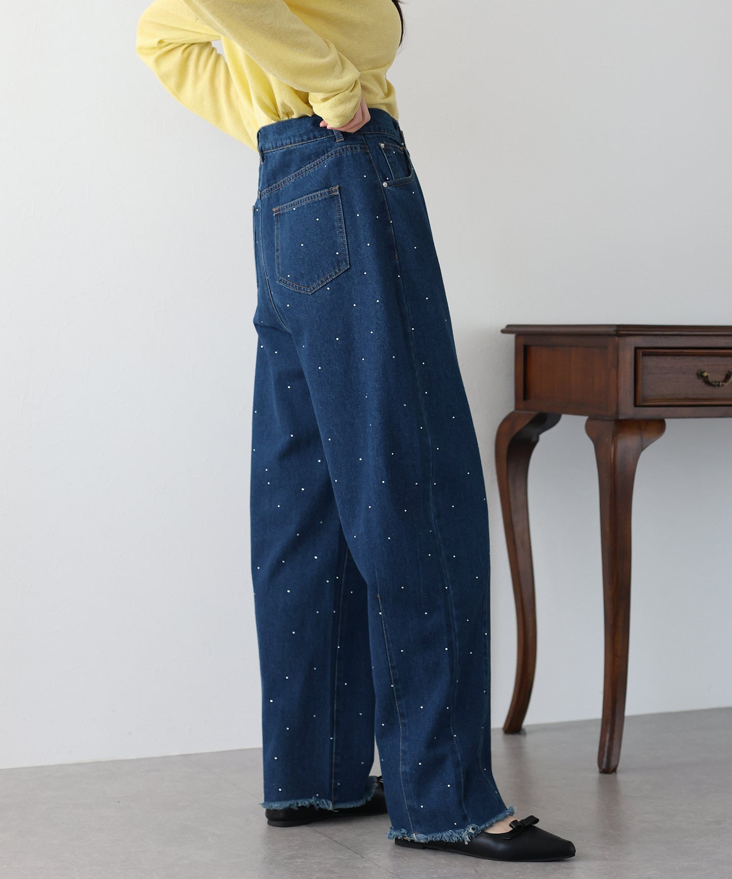 【TIME SALE】ラインストーンカーブデニムパンツ
