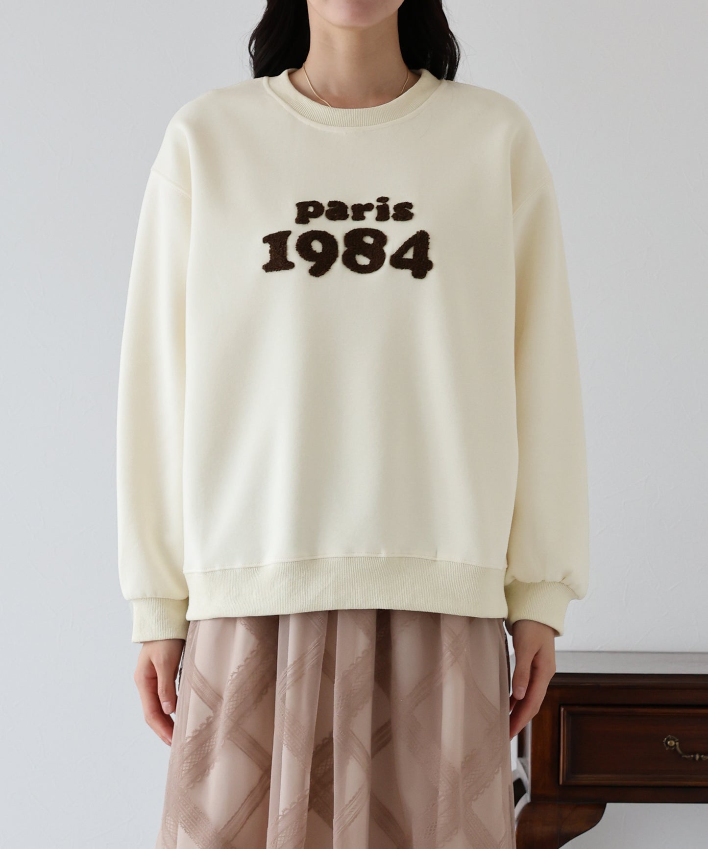 parisロゴスウェット