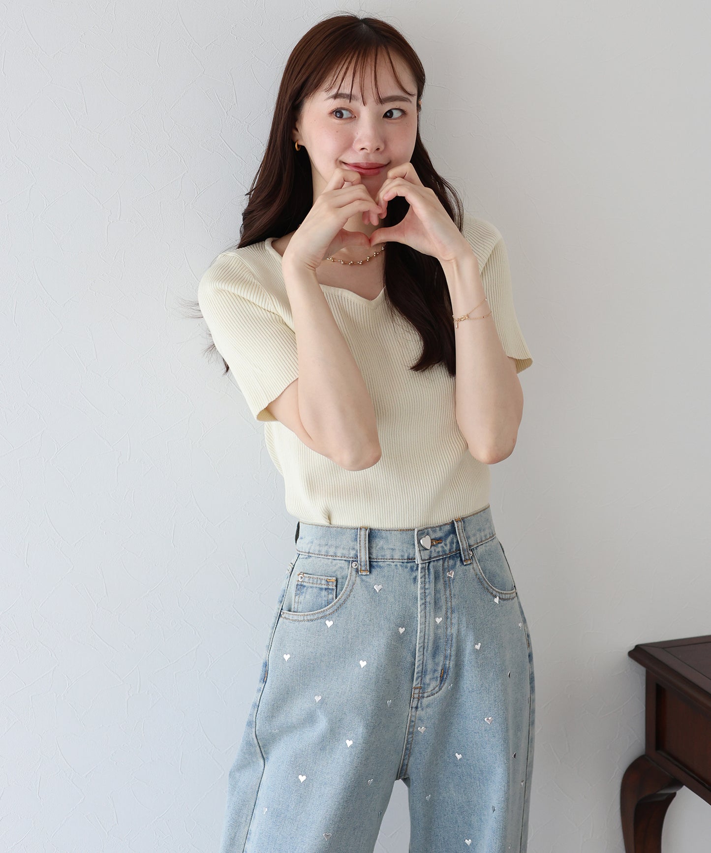 【TIME SALE】ハートネックリブニット