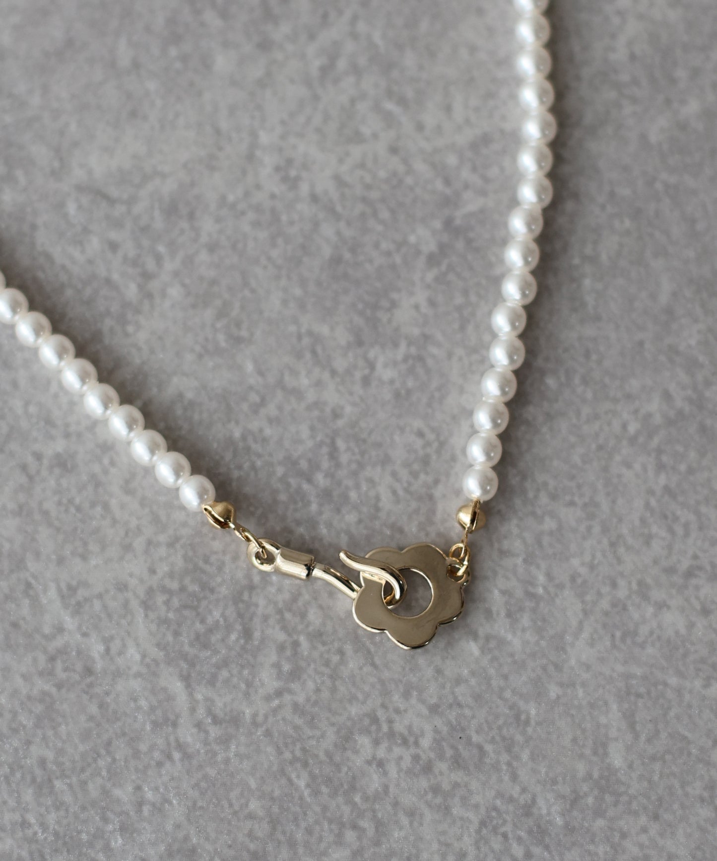 フラワーモチーフパールネックレス【ネコポス】