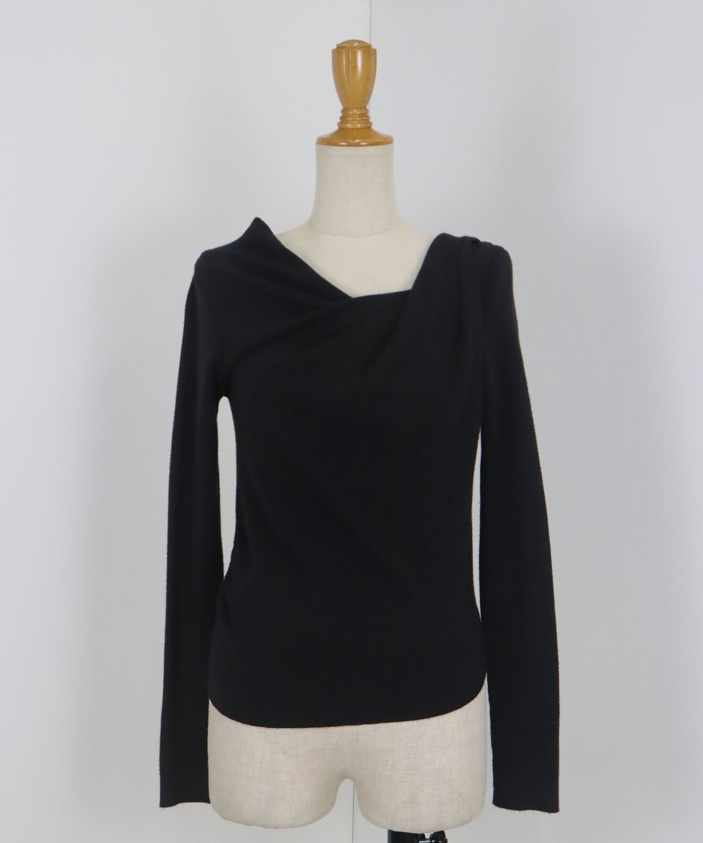 ドレープニット