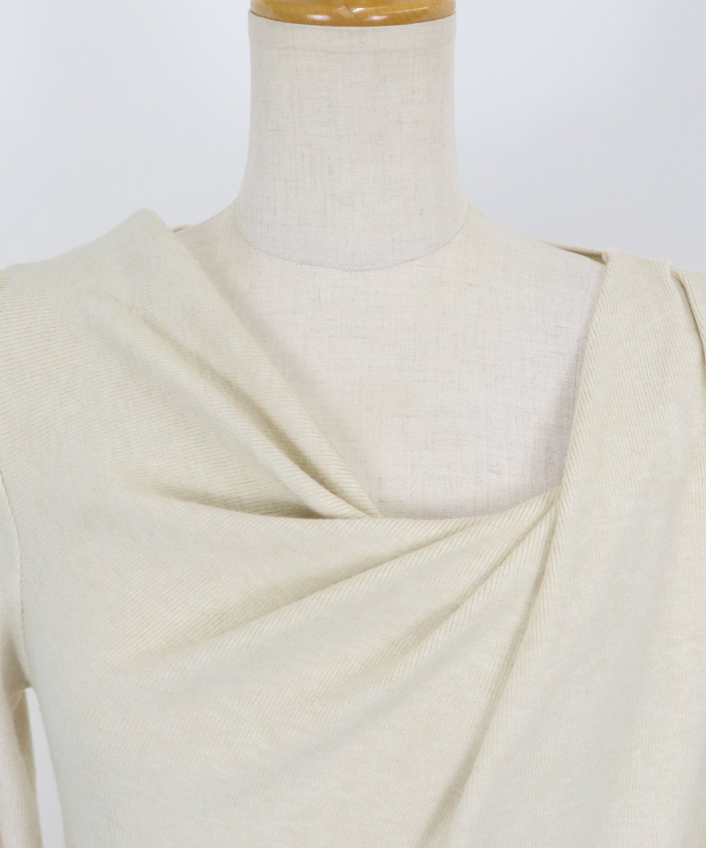 ドレープニット