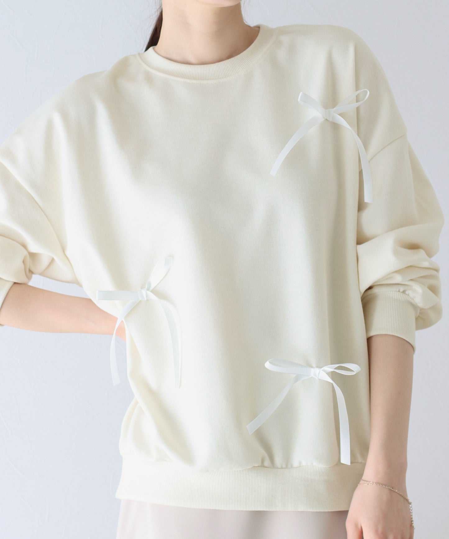 【SALE】リボン付きオーバーサイズスウェット