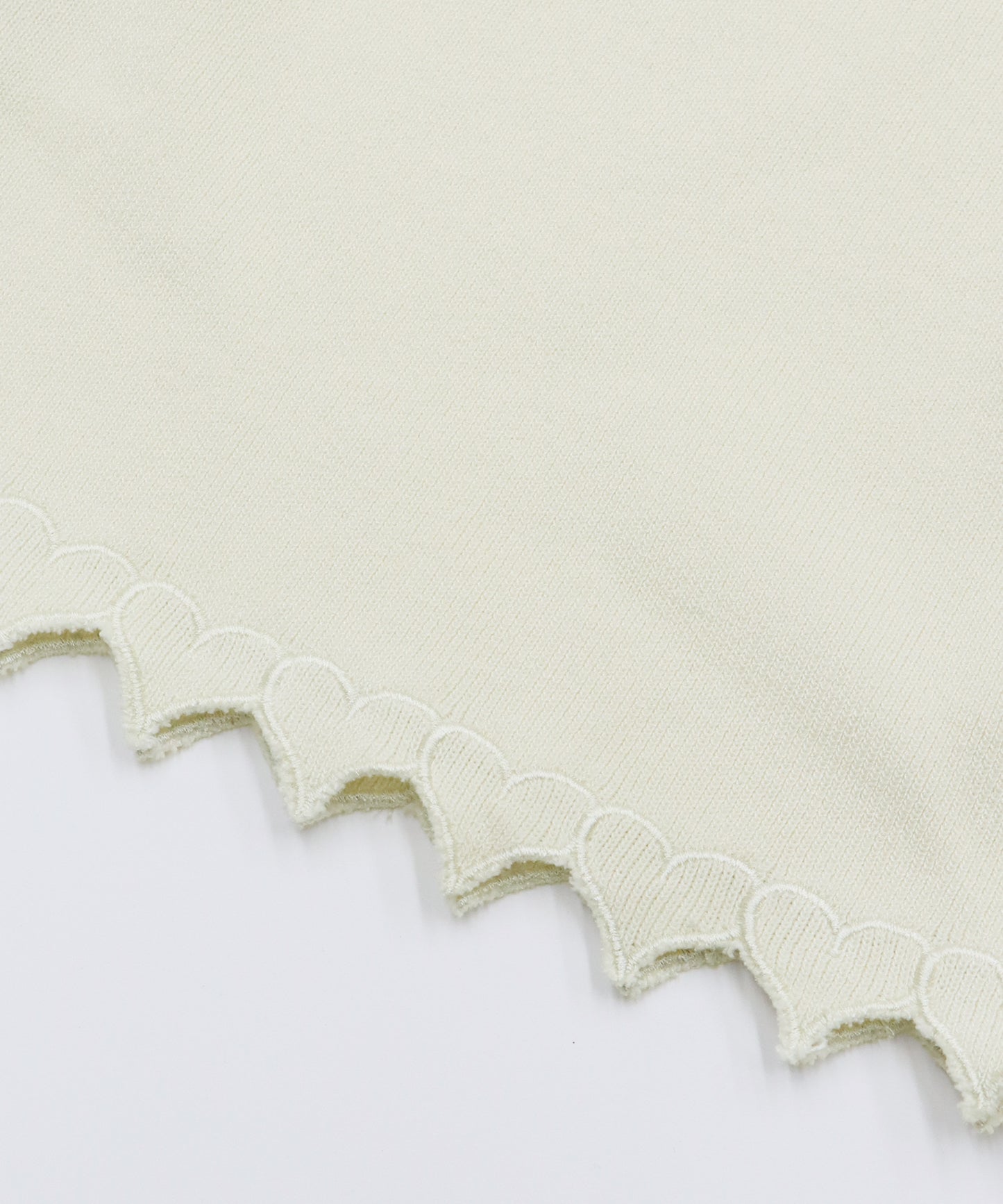 【SALE】ハートカットワークフレアーニット