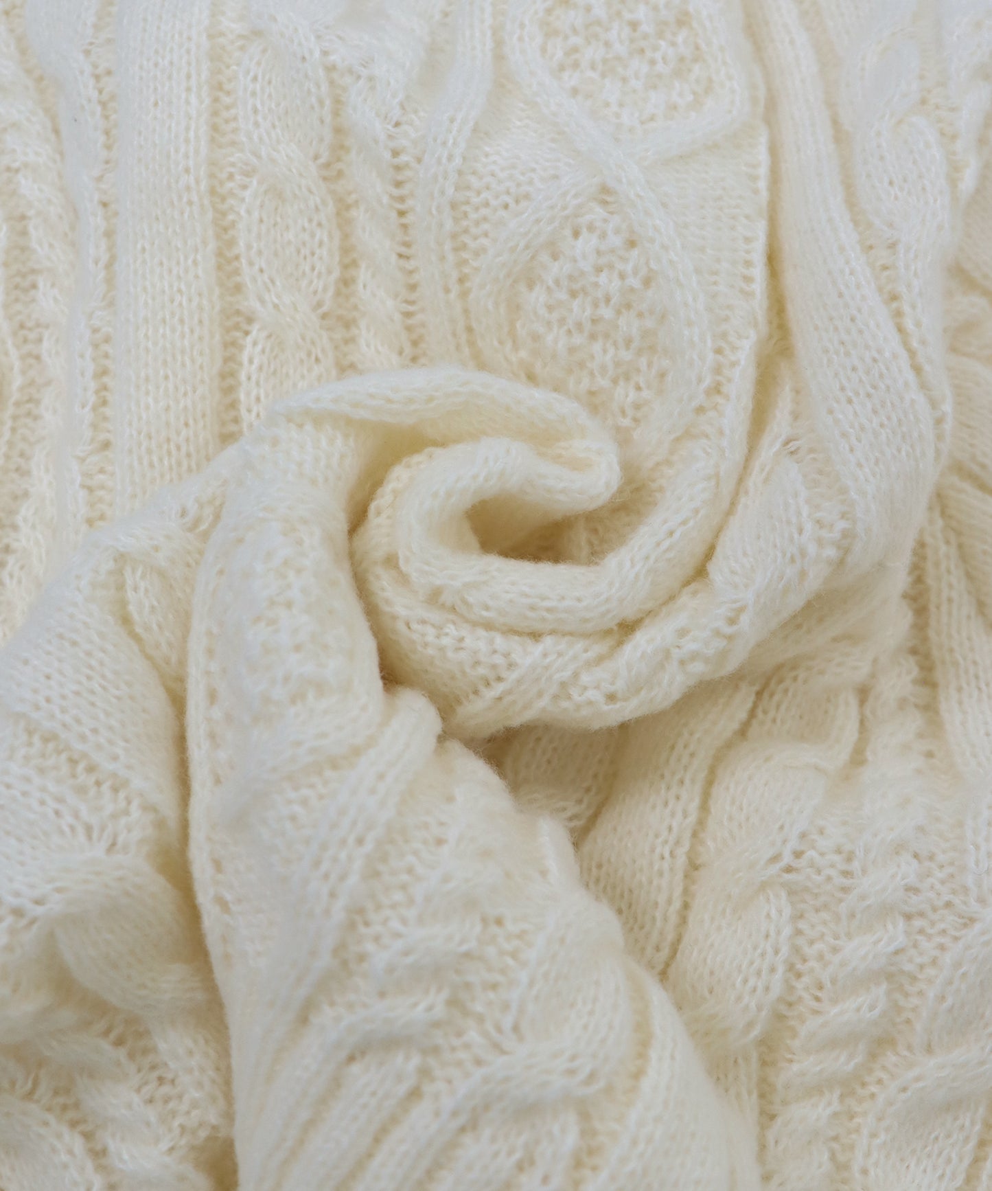 【SALE】クロップドケーブルカーディガン