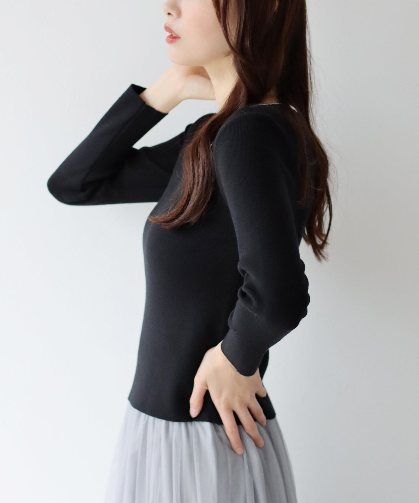 【SALE】襟元配色パイピングニット