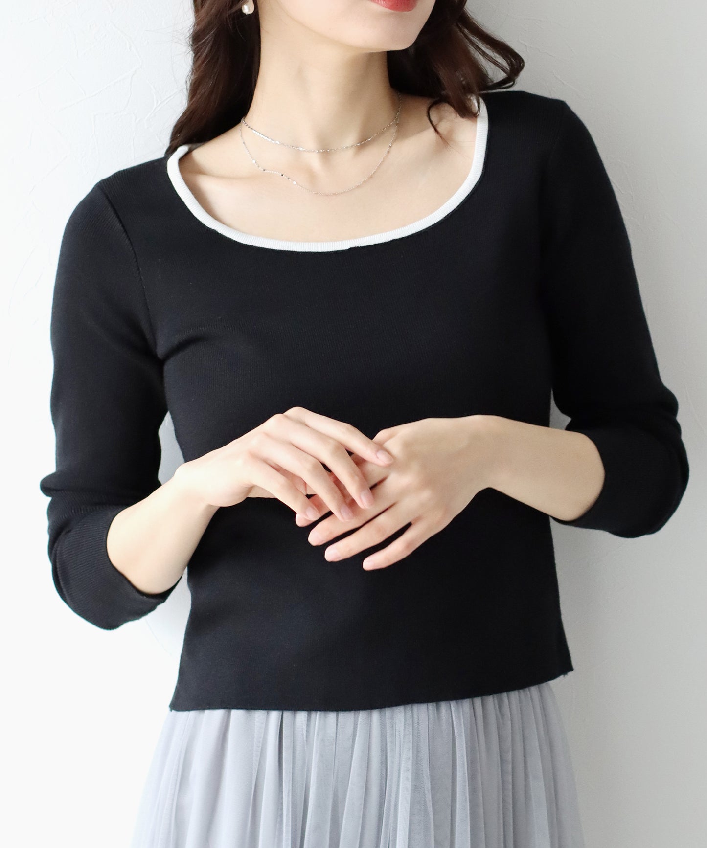 【SALE】襟元配色パイピングニット