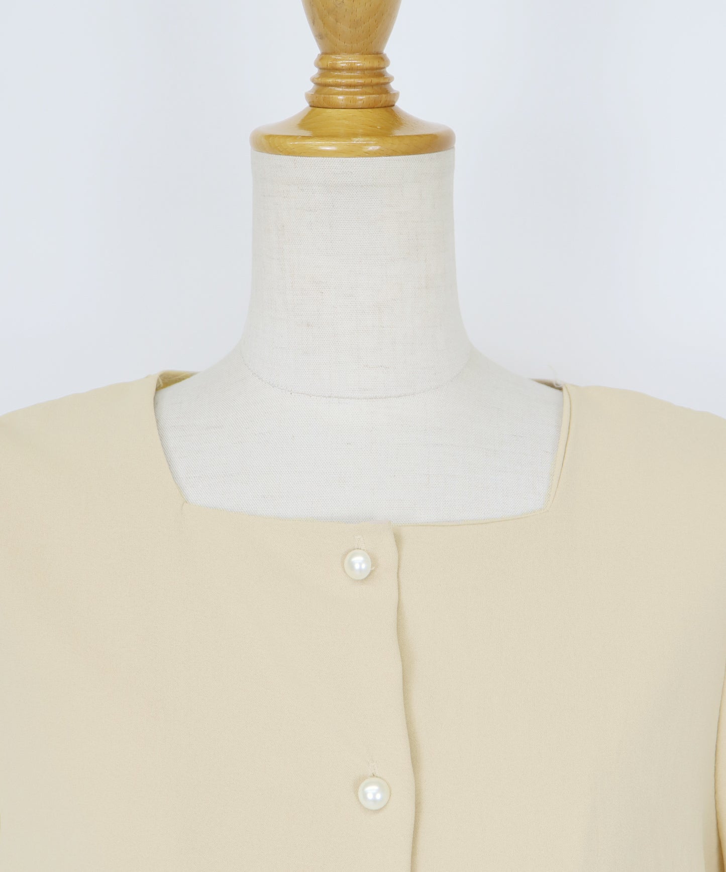 【TIME SALE】パールボタンブラウス【ネコポス】