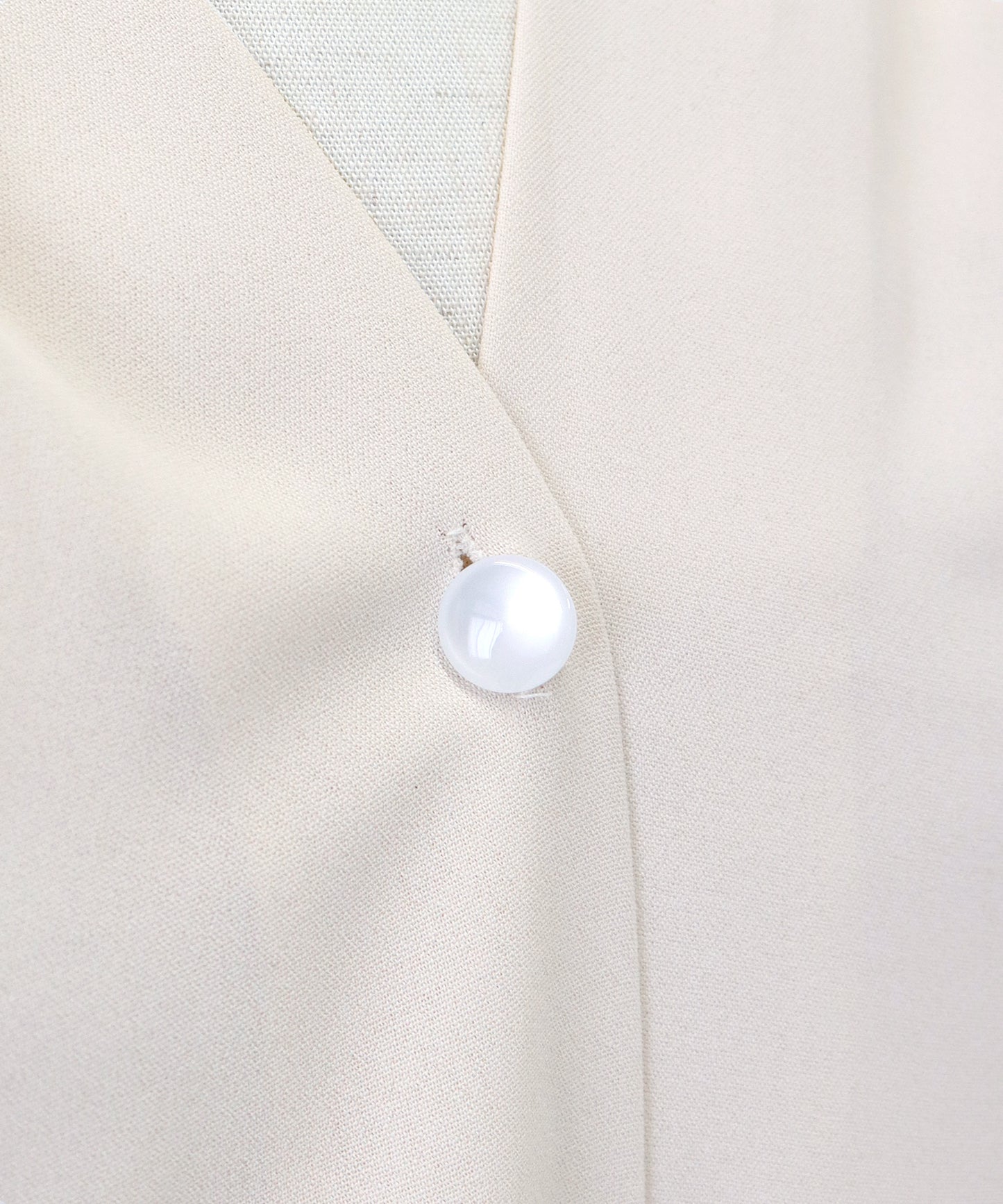 펄 도트 버튼 블라우스