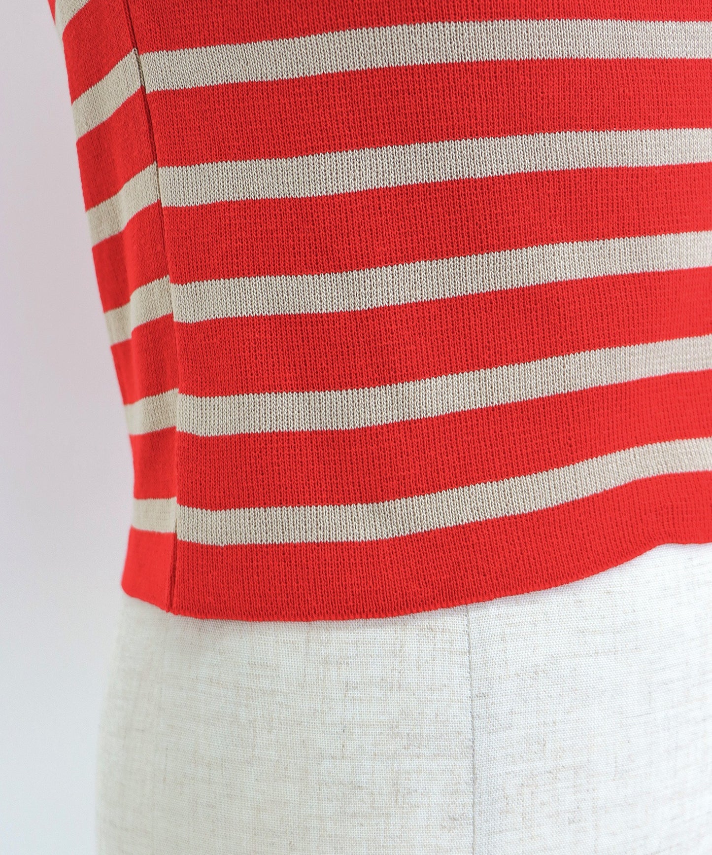 어깨 리본 테두리 캐미솔