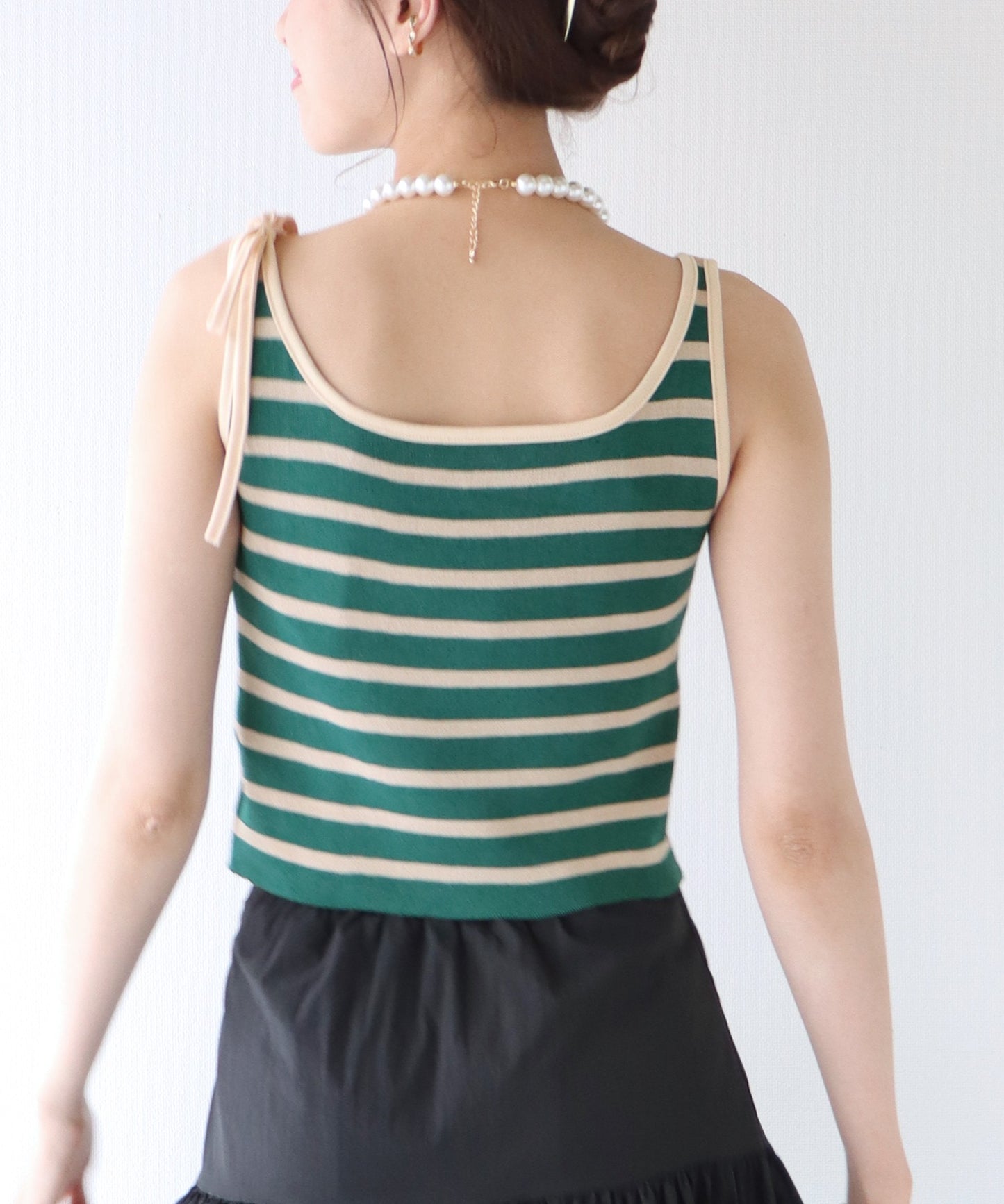 어깨 리본 테두리 캐미솔