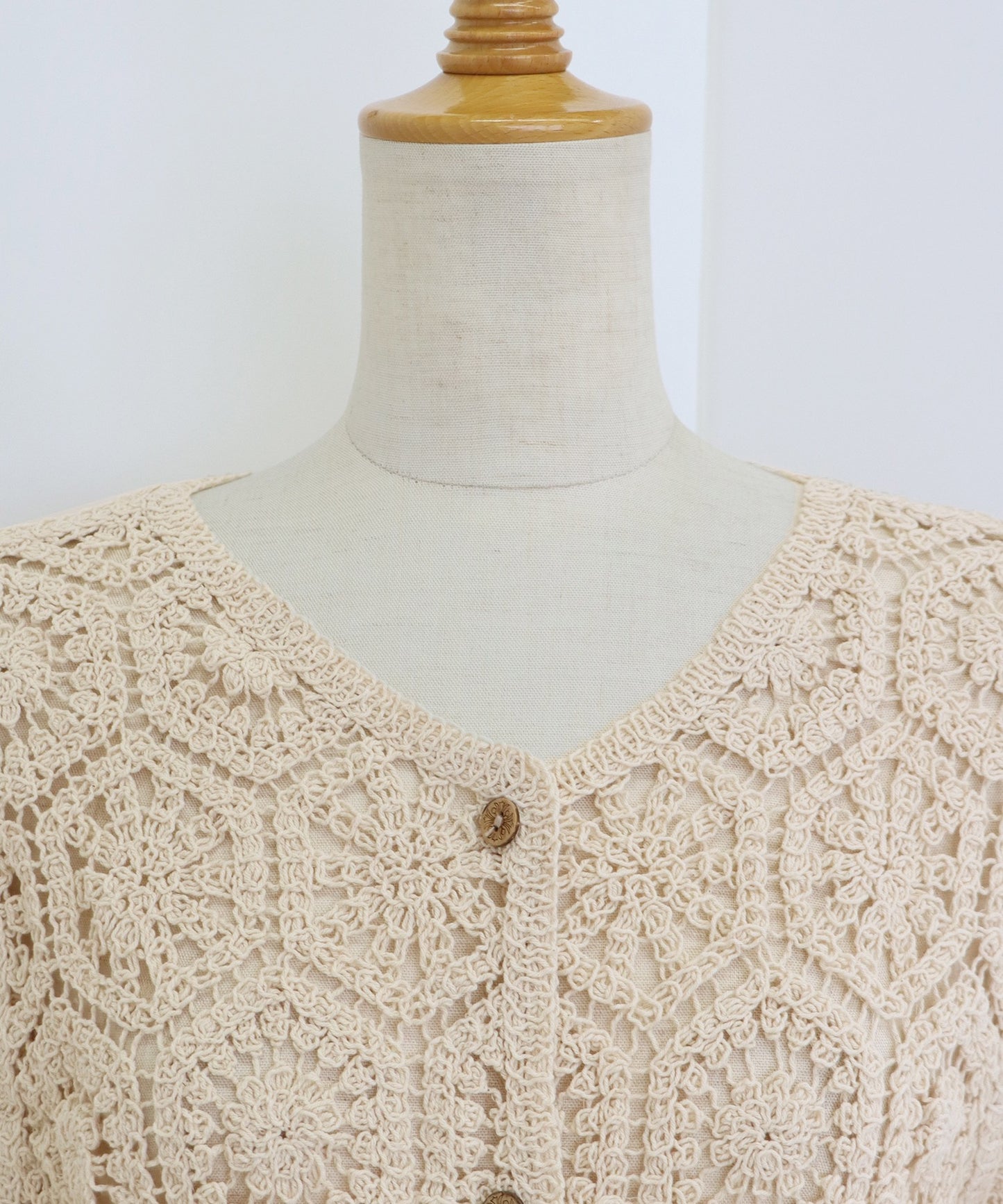 【SALE】透かし編み風モチーフレースカーディガン