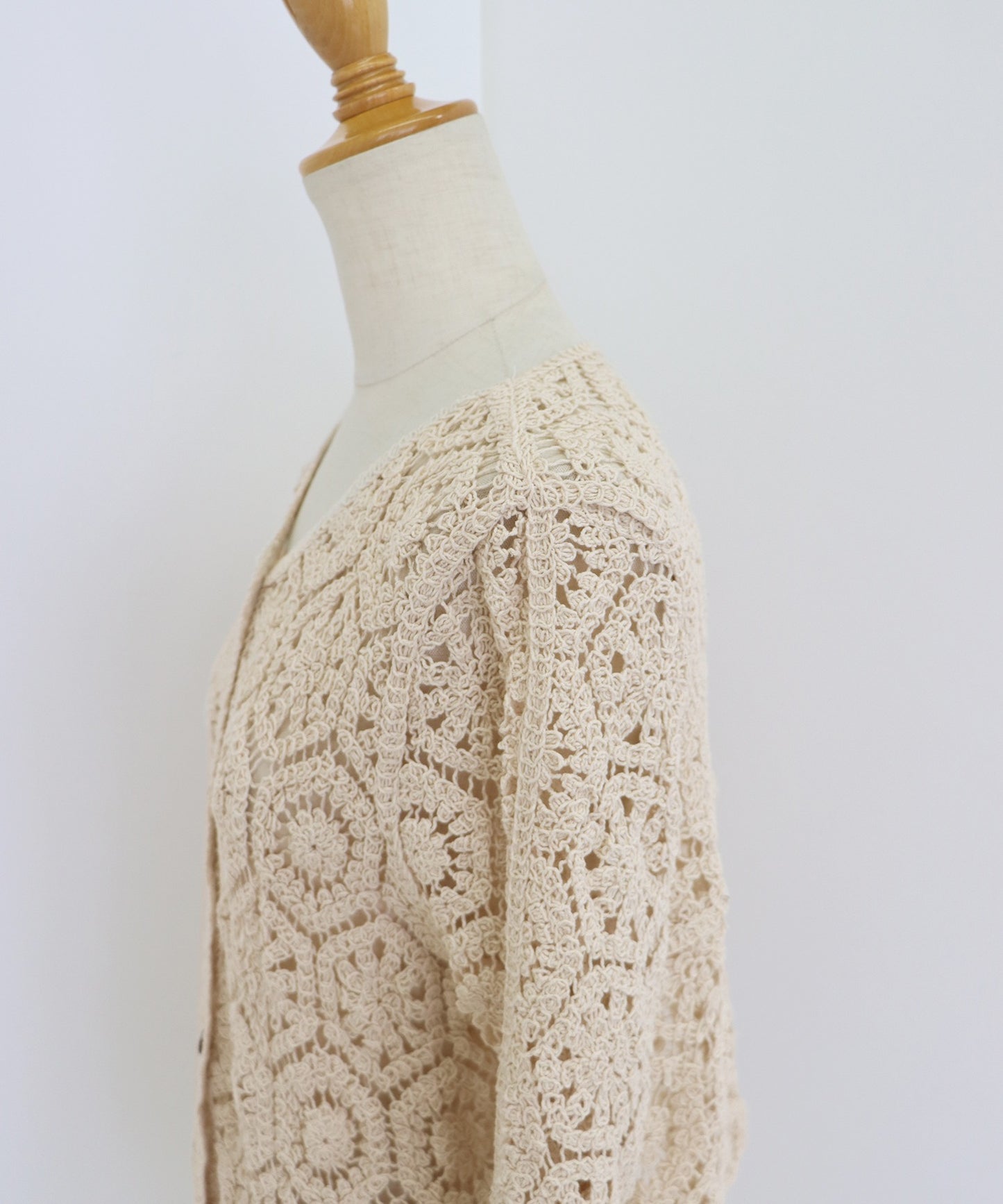 【SALE】透かし編み風モチーフレースカーディガン