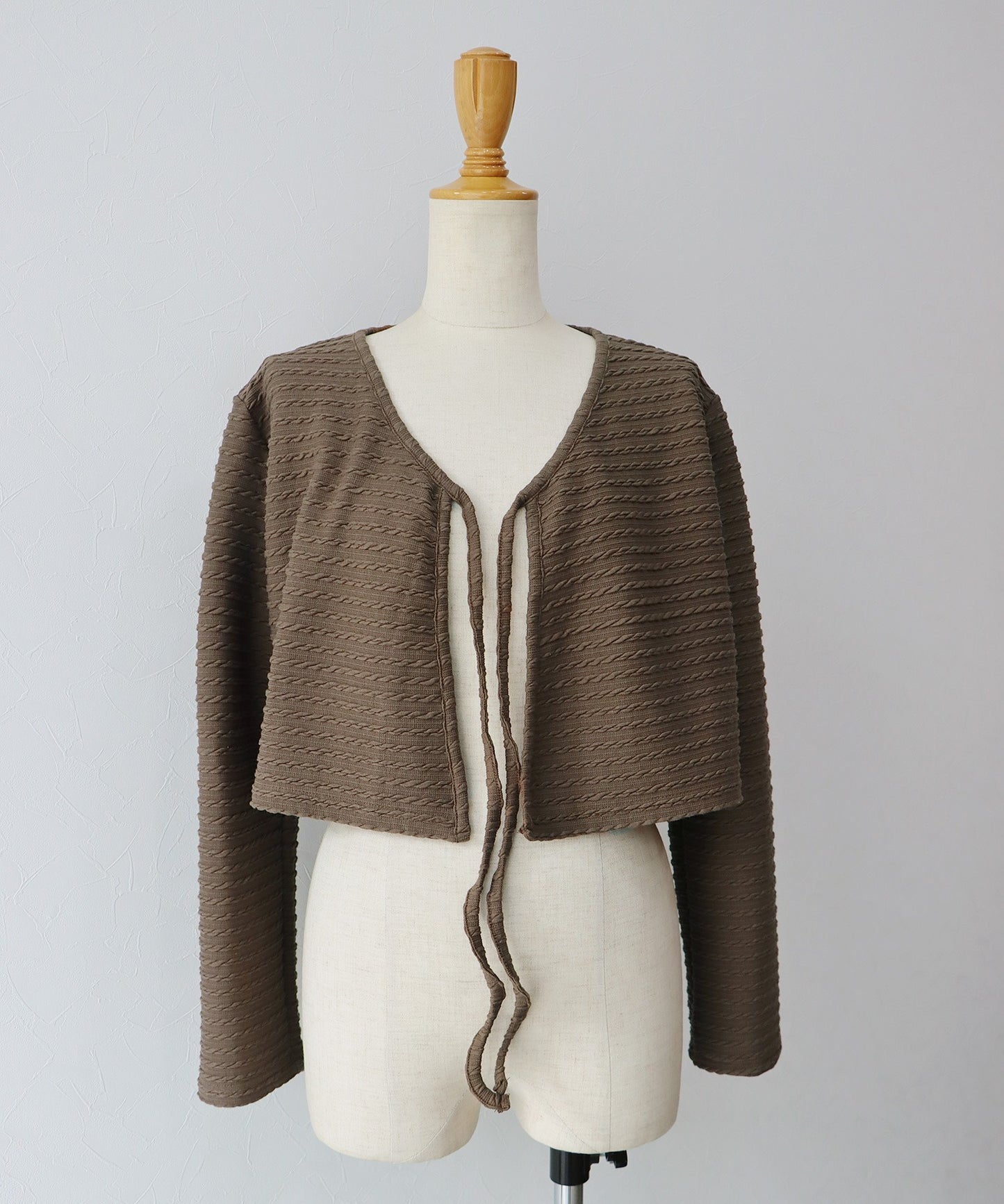 케이블 무늬 리본 가디건