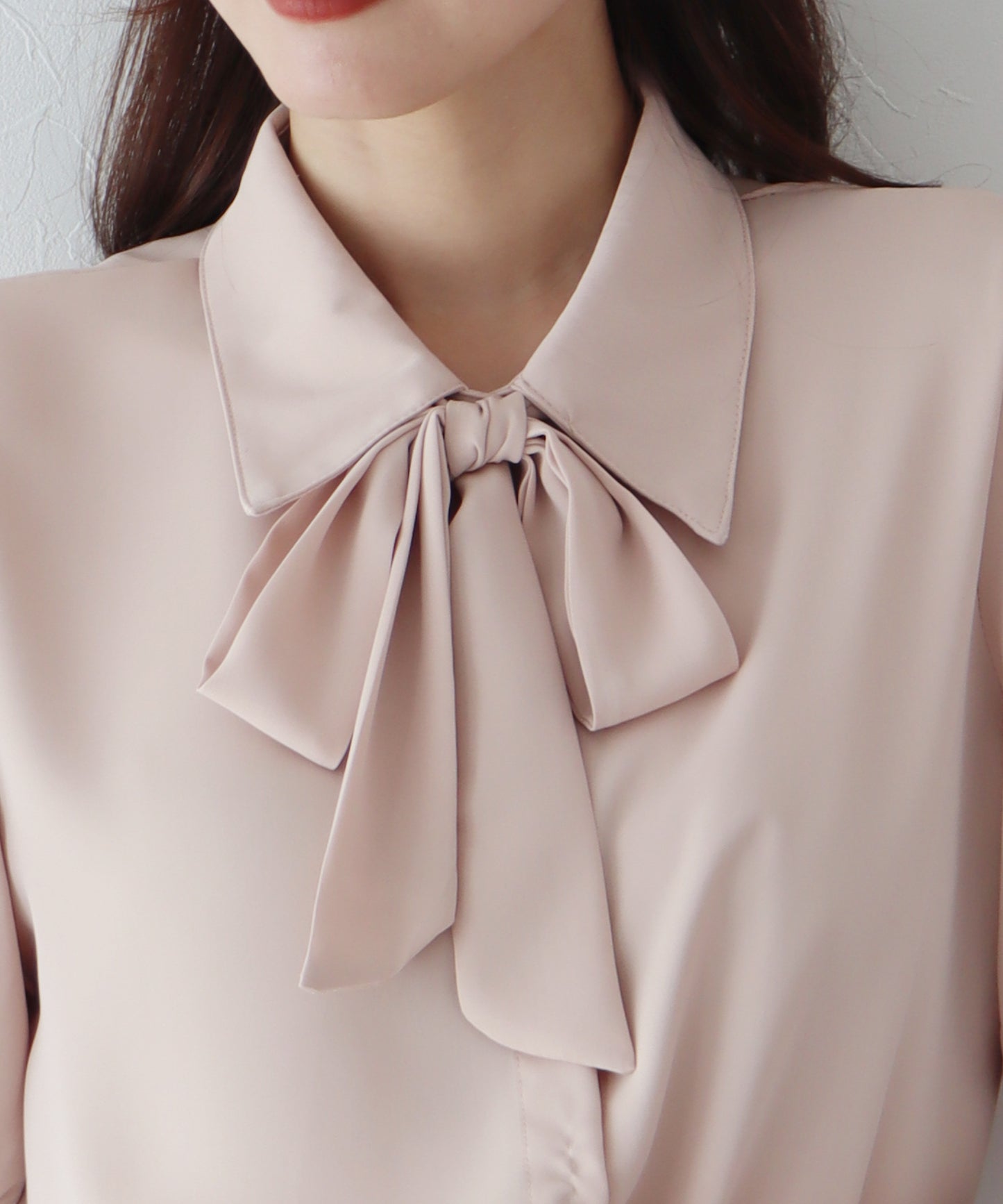 보우타이 리본 블라우스