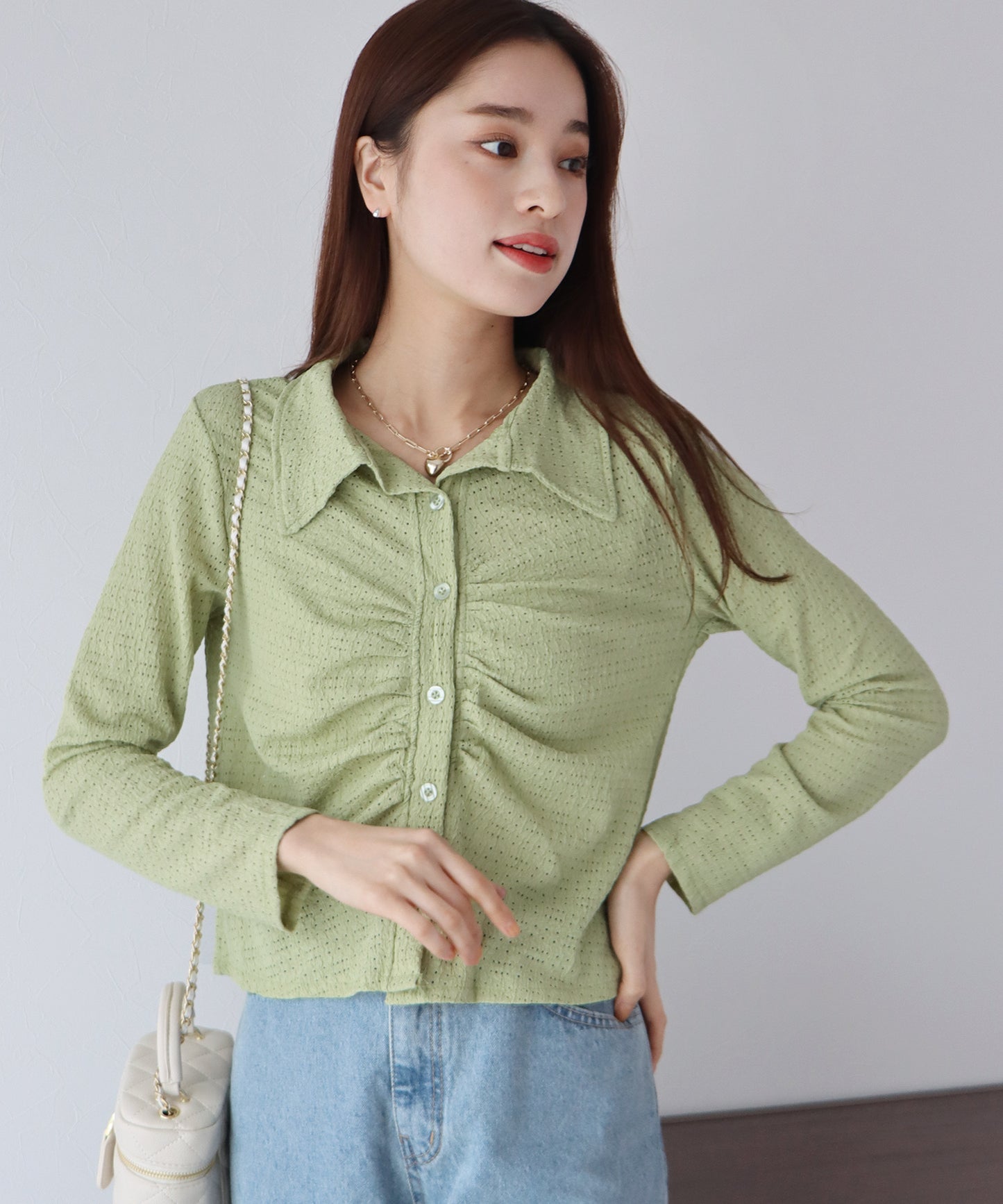펀칭 셔링 셔츠