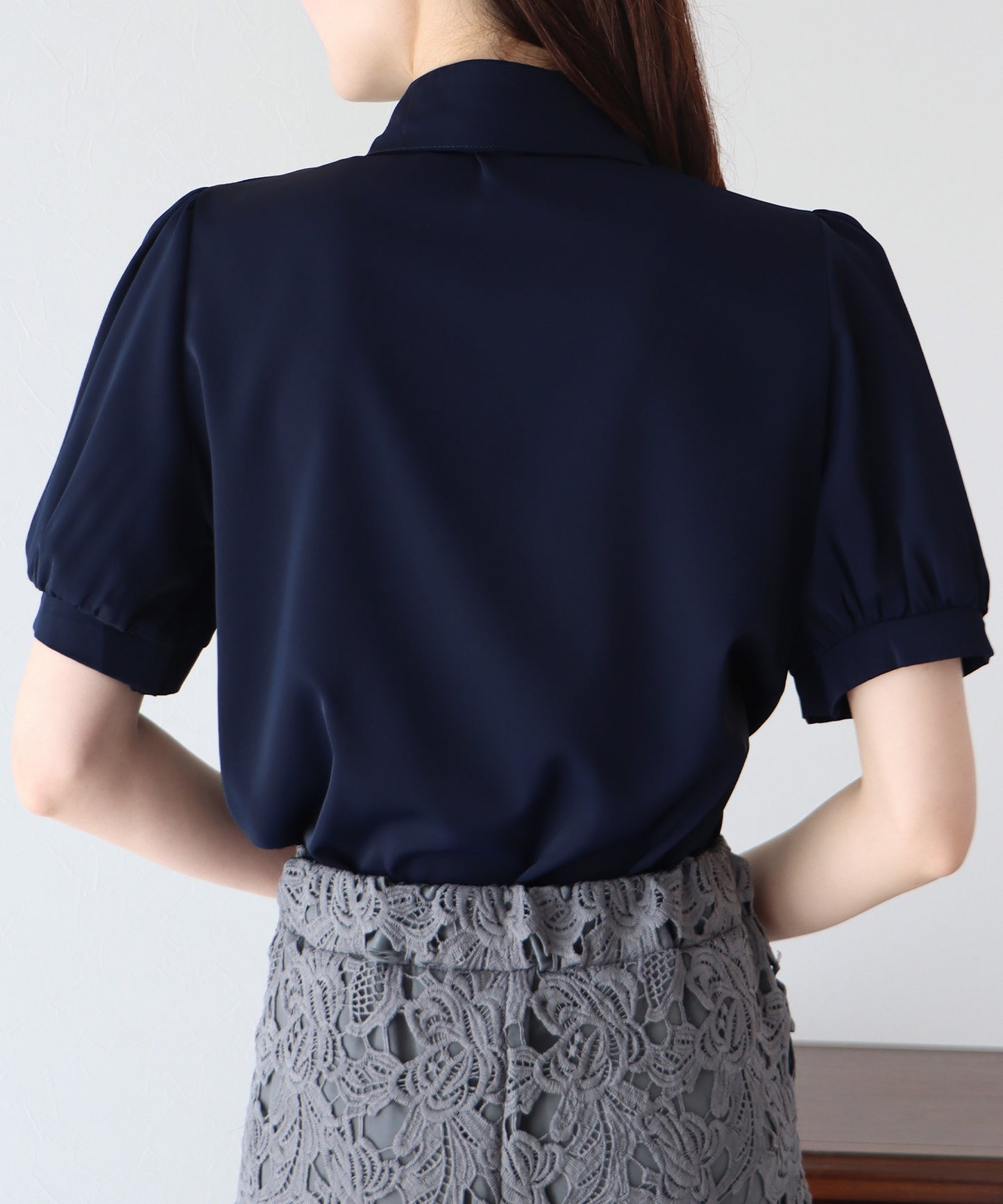 보우타이 리본 블라우스