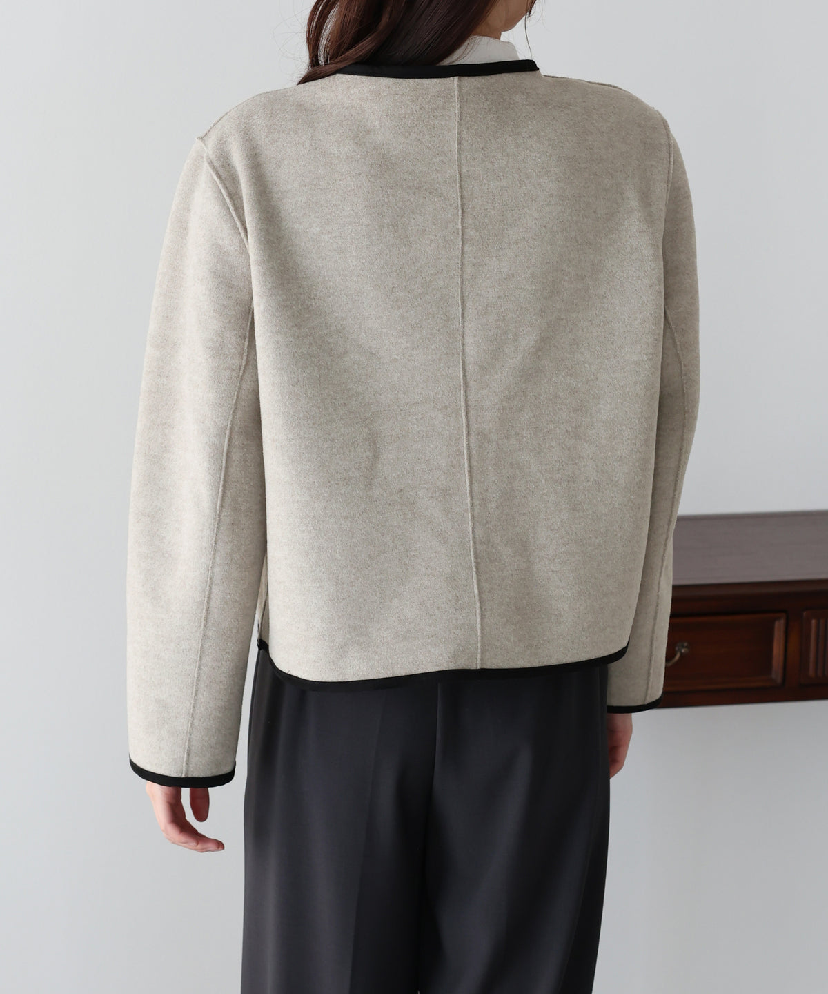 【早割5％OFF】パイピングノーカラージャケット