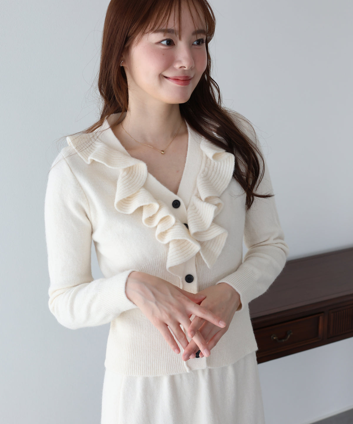 【早割5％OFF】ラッフルフリルカーディガン＆ニットスカート セットアップ