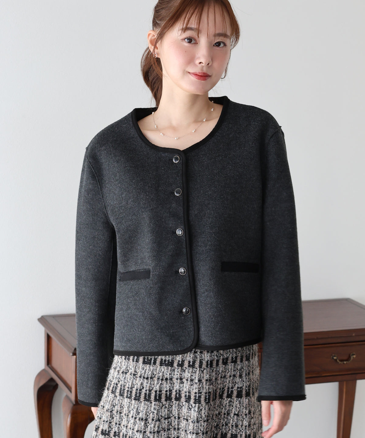 【早割5％OFF】パイピングノーカラージャケット