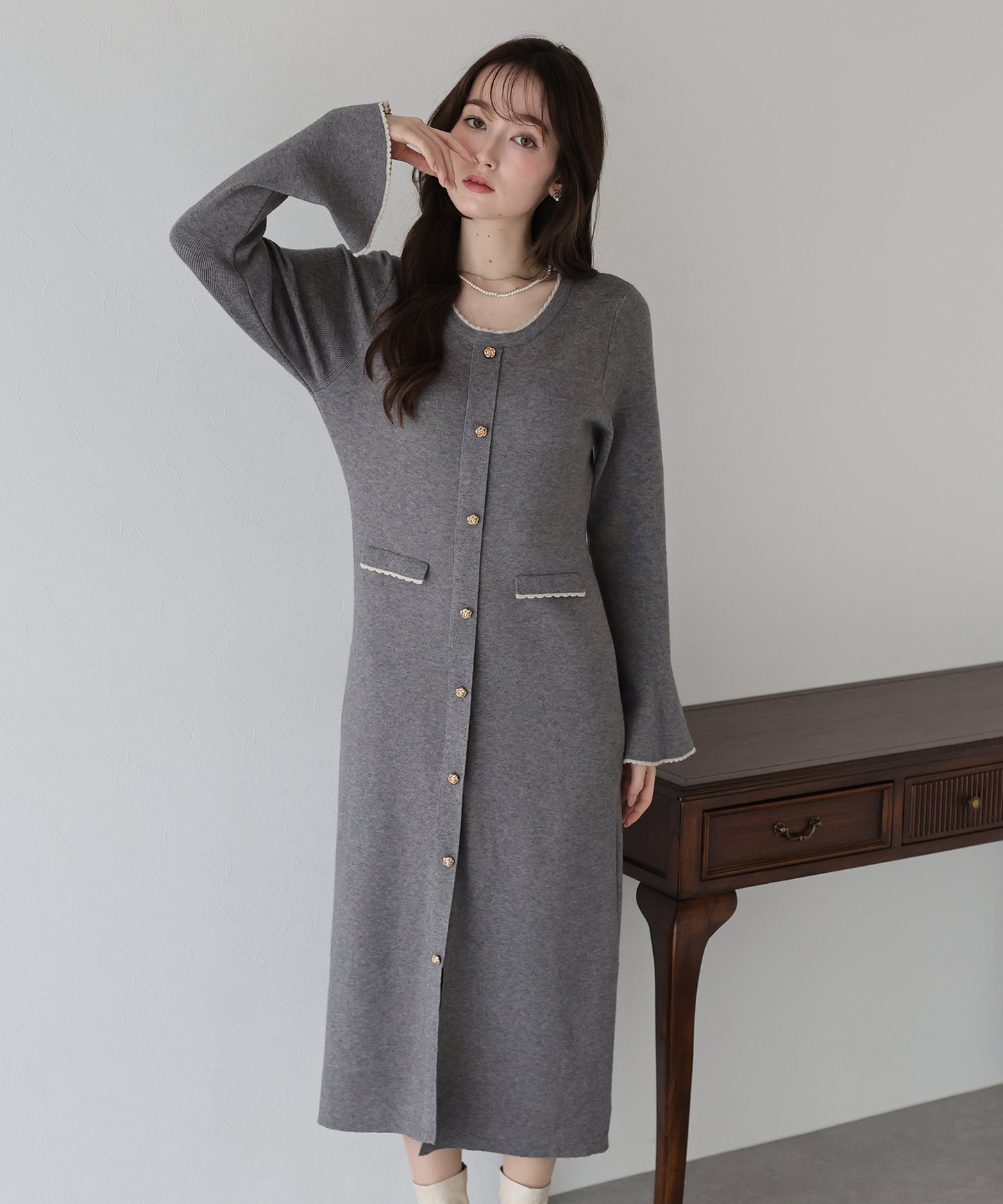 【早割5％OFF】金ボタンニットワンピース