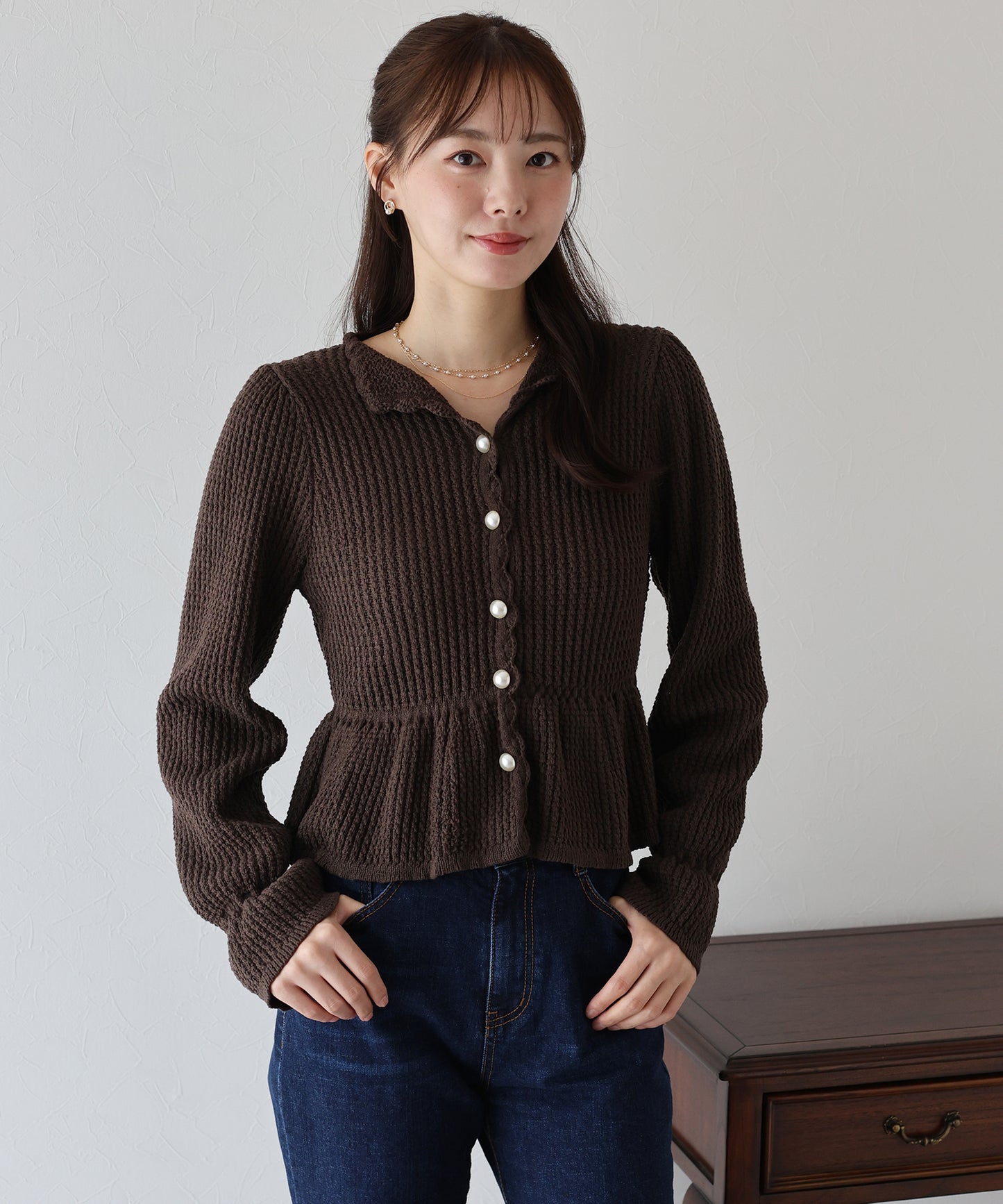【早割5％OFF】パールボタンペプラムニット