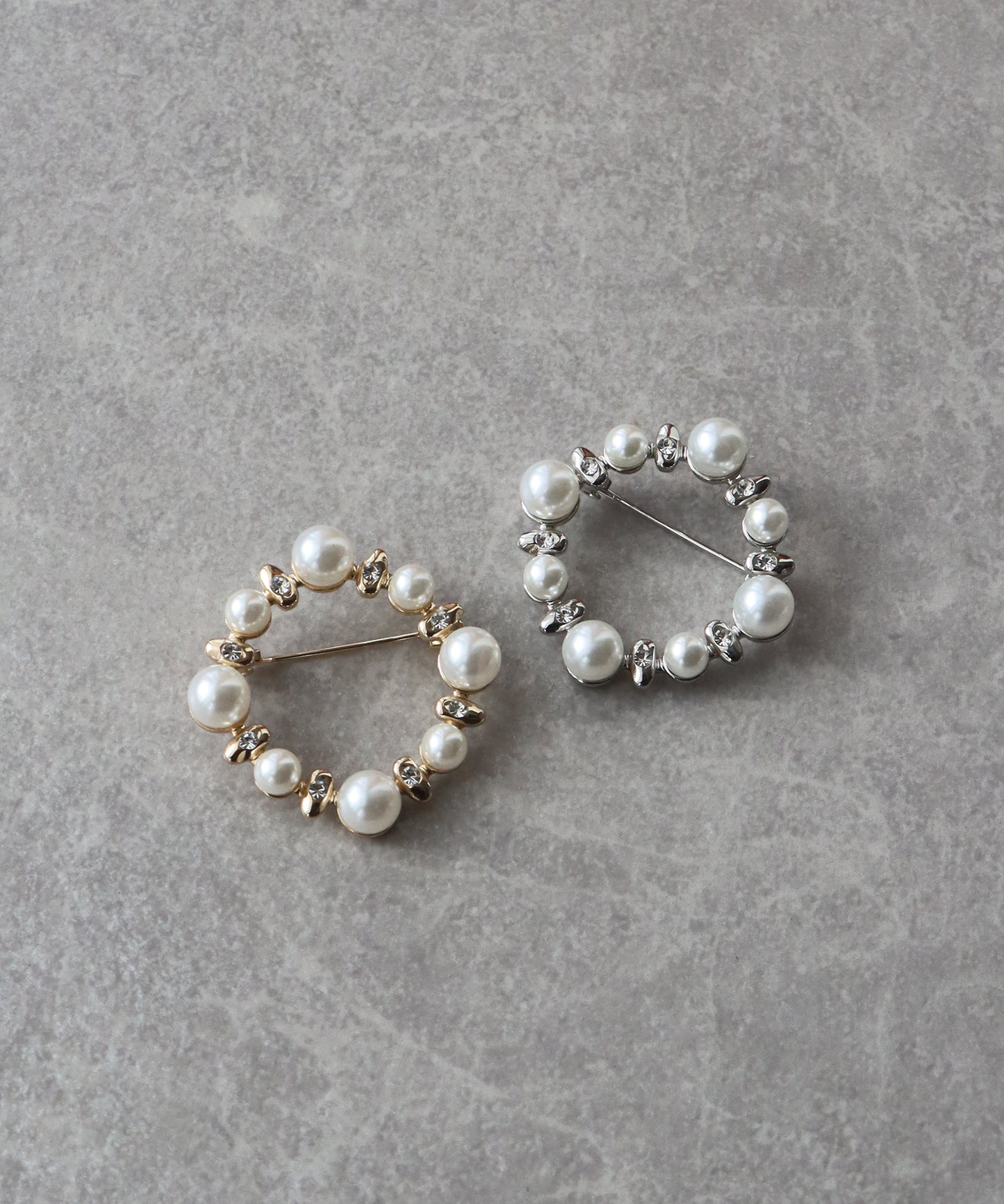 ビジュパールサークルブローチ【ネコポス】