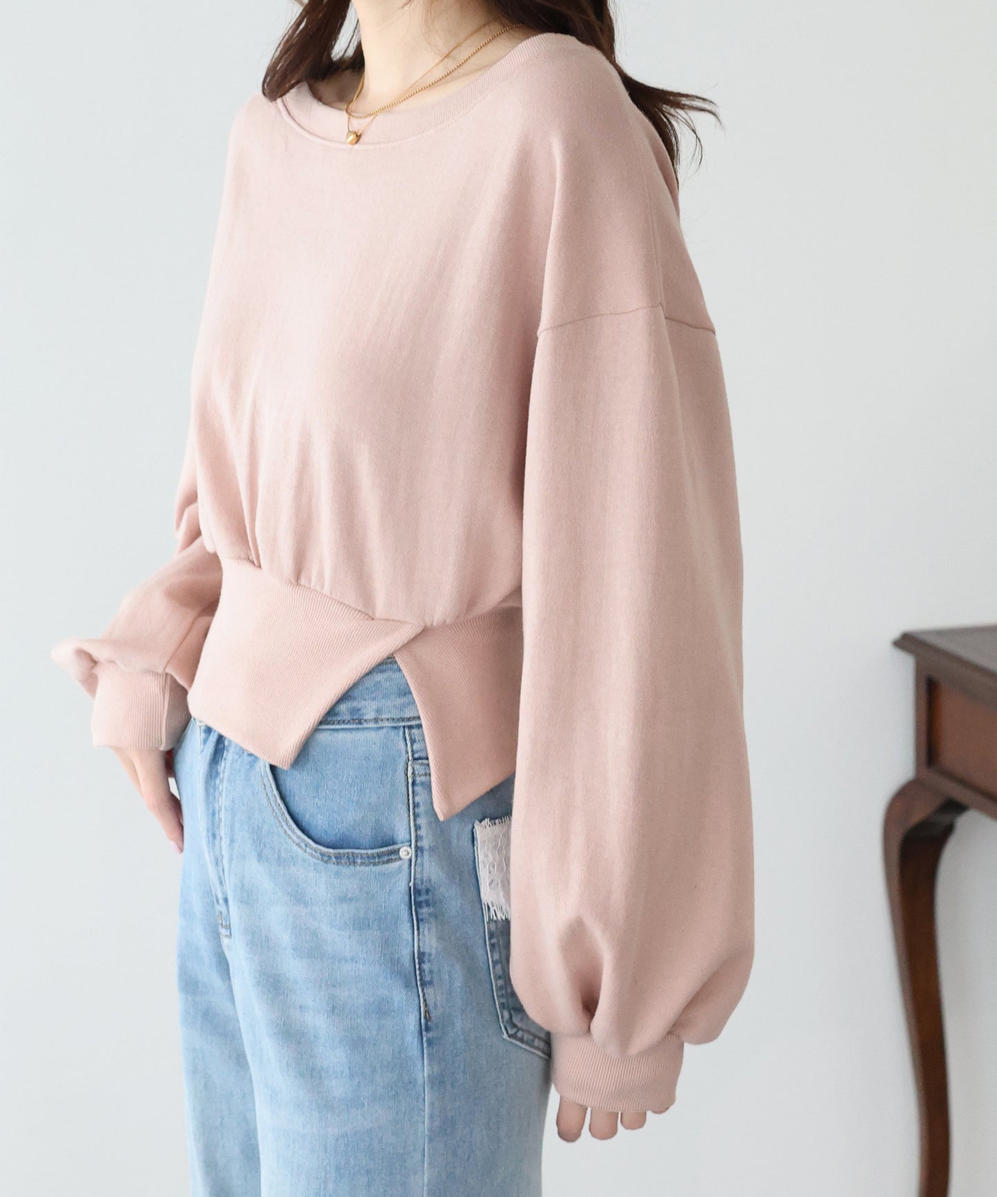 オフショルダースウェット