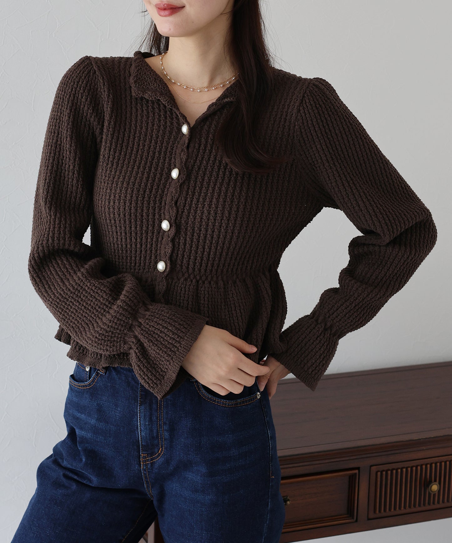 【早割5％OFF】パールボタンペプラムニット