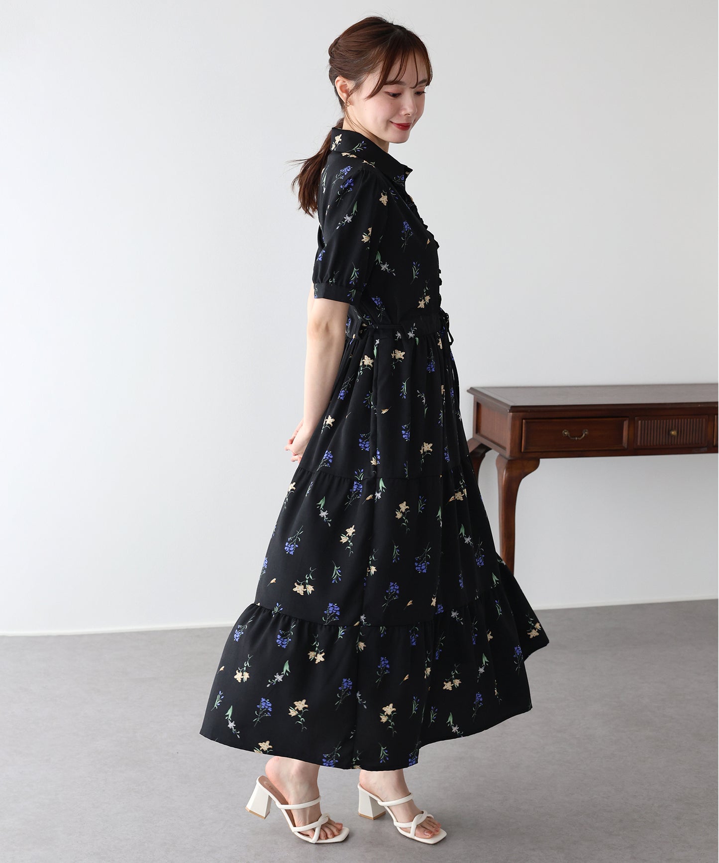 【早割5％OFF】フロントフリルワンピース