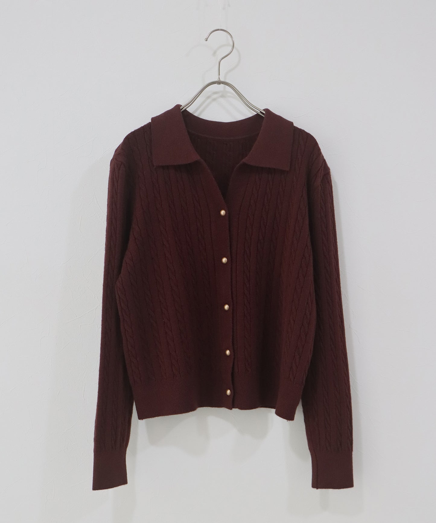 ゴールドボタンケーブルニットカーディガン[ J by blue ]