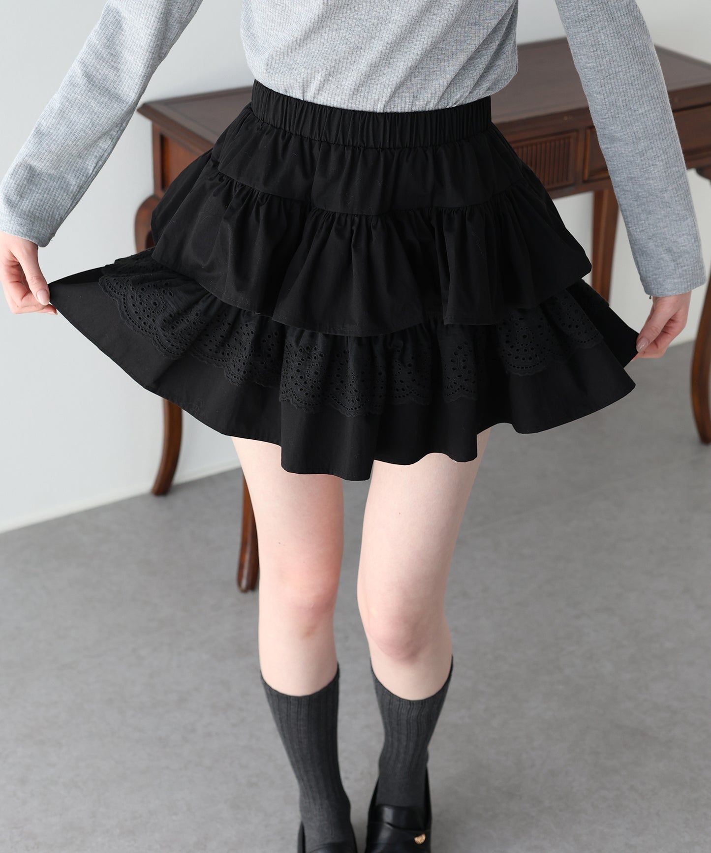 コットンレースフリルミニスカート