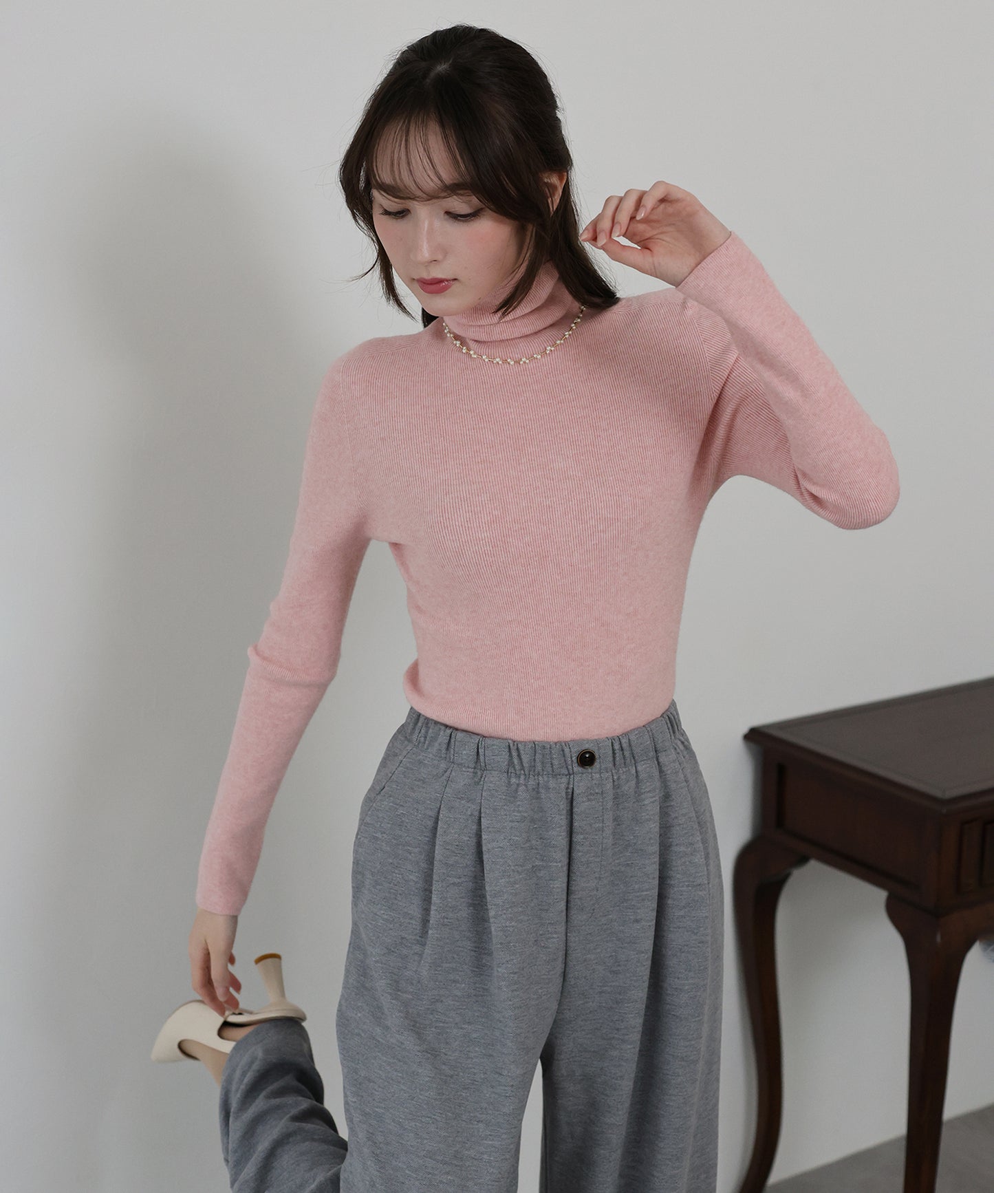 ウール混タートルネックニット