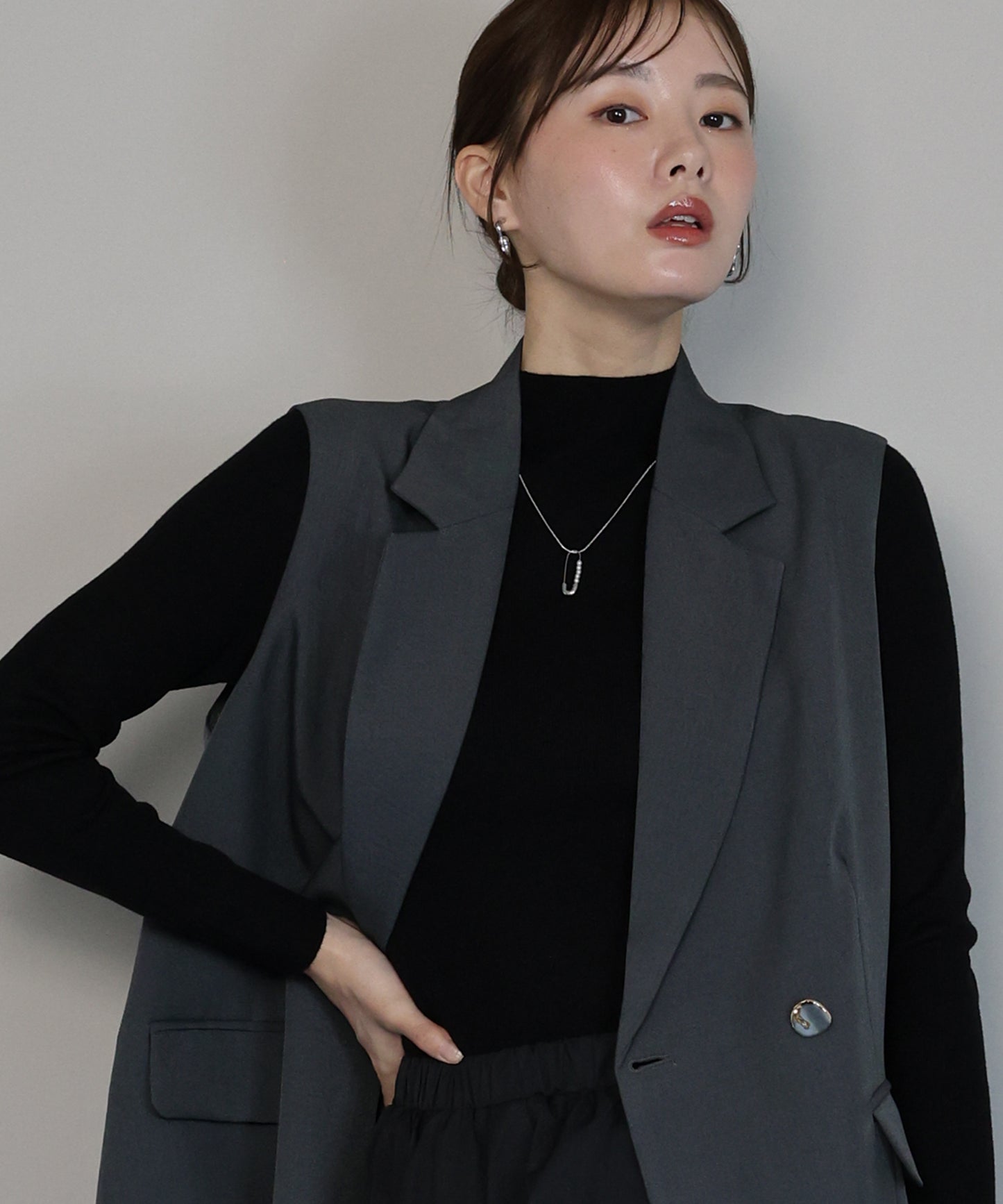 【TIME SALE】ニュアンスボタンテーラードジレ[ J by blue ]