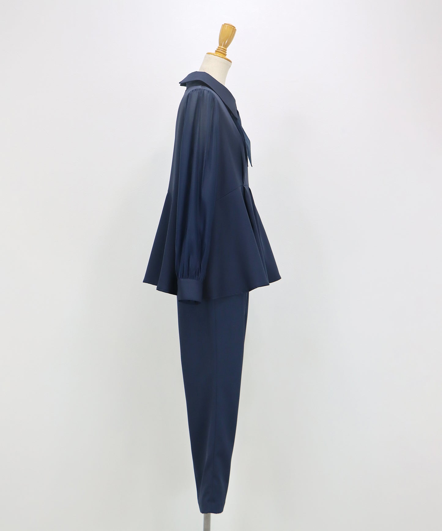 パールモチーフペプラムブラウス＆パンツセット