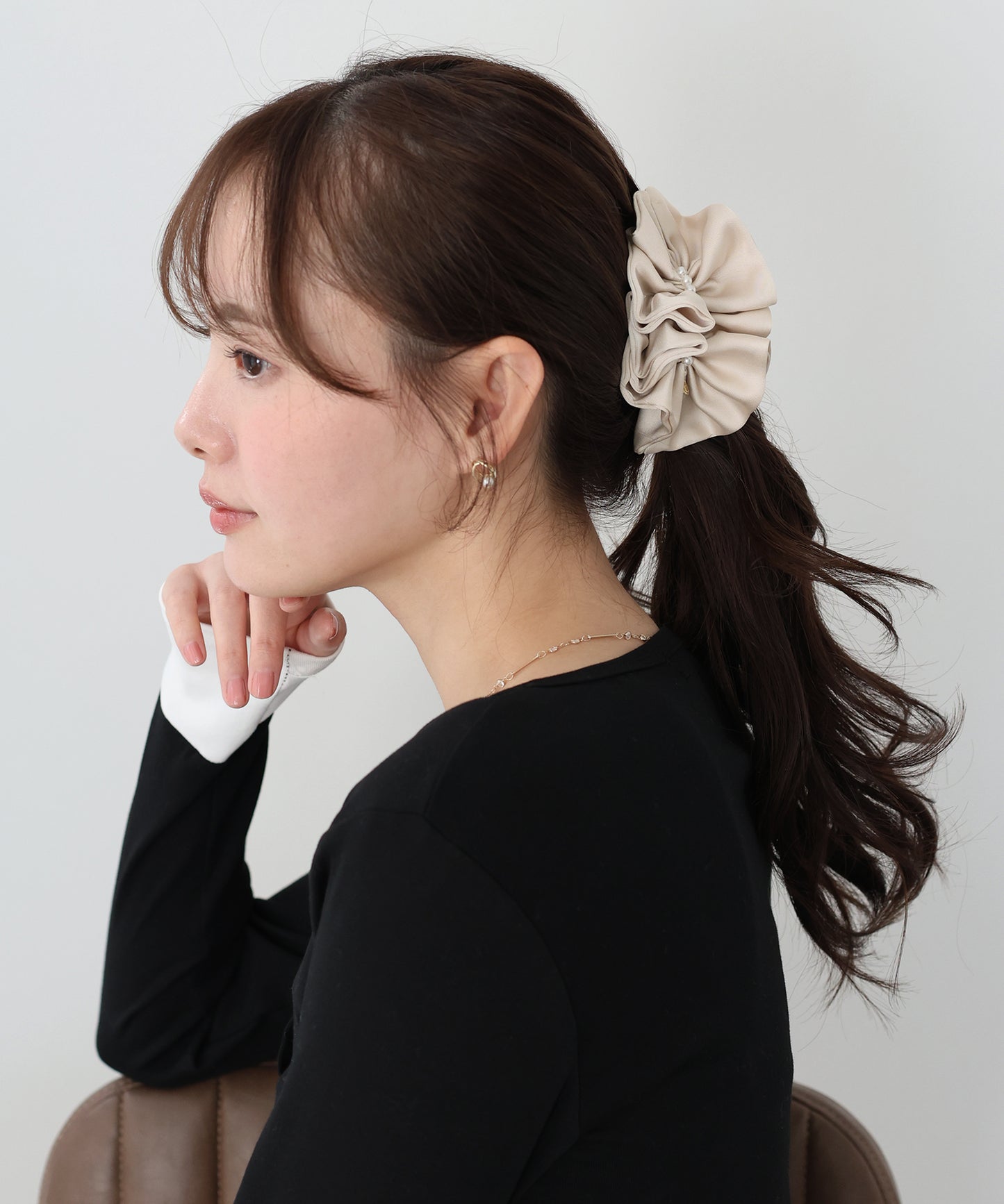 【早割5％OFF】サテンフリルバンスクリップ