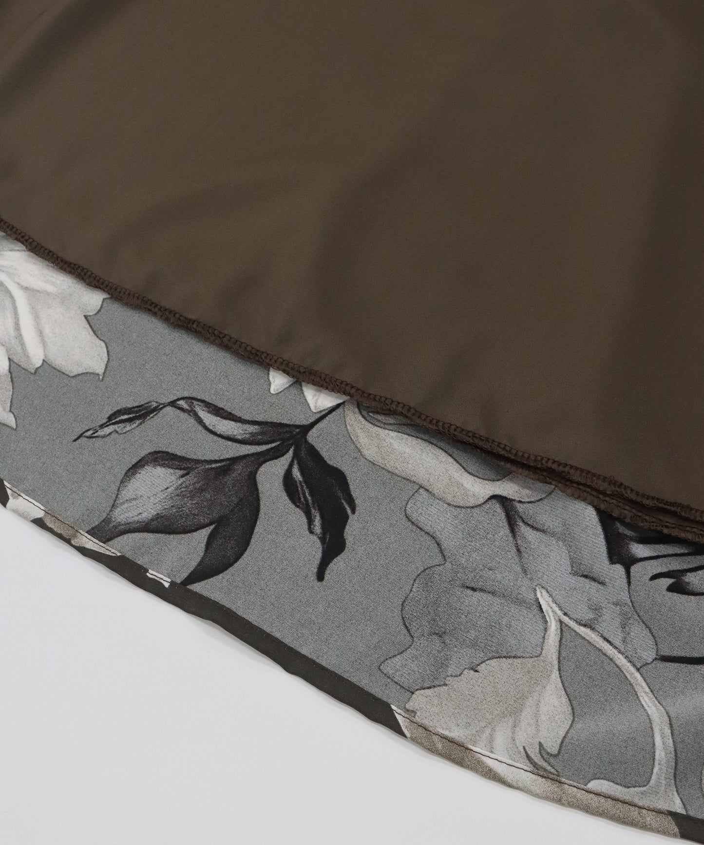 フラワーティアードスカート