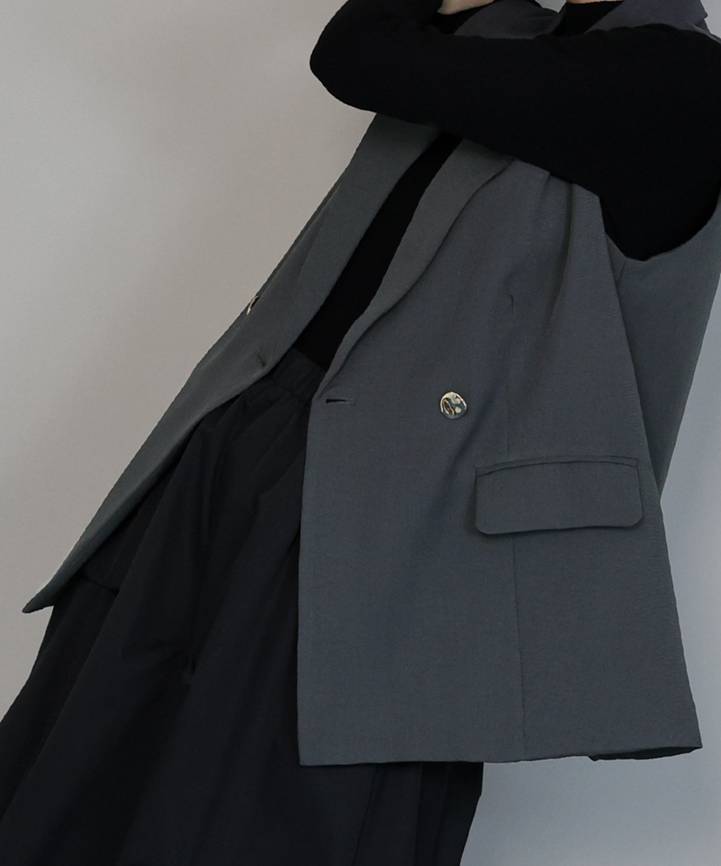 【TIME SALE】ニュアンスボタンテーラードジレ[ J by blue ]