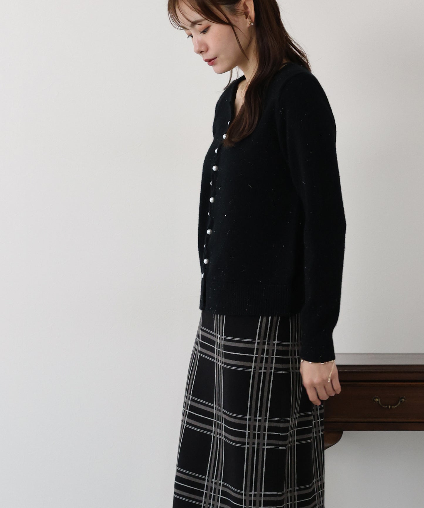 パールボタンラメカーディガン