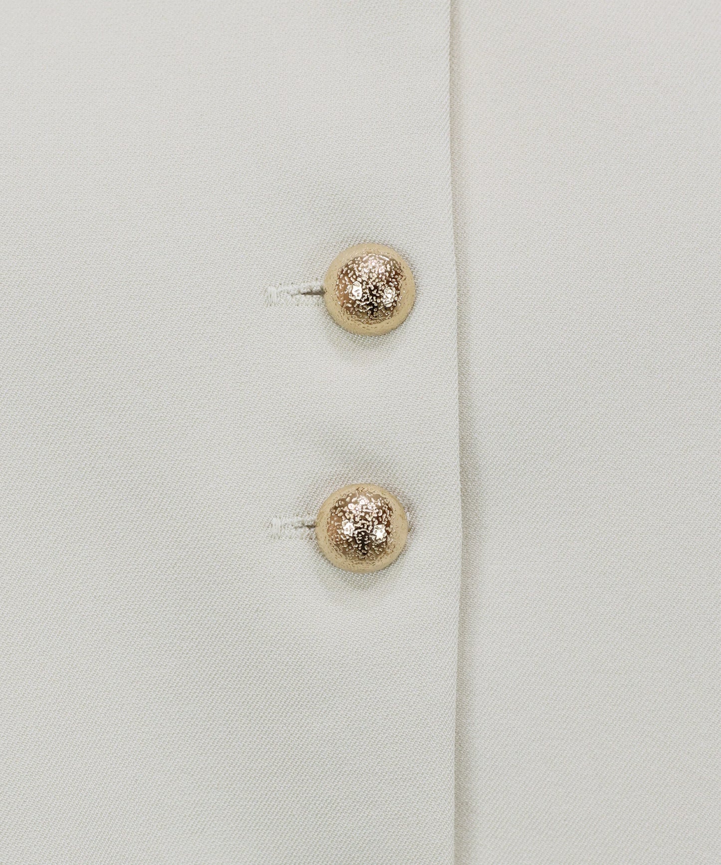 【早割5％OFF】ゴールドボタンノーカラージャケット
