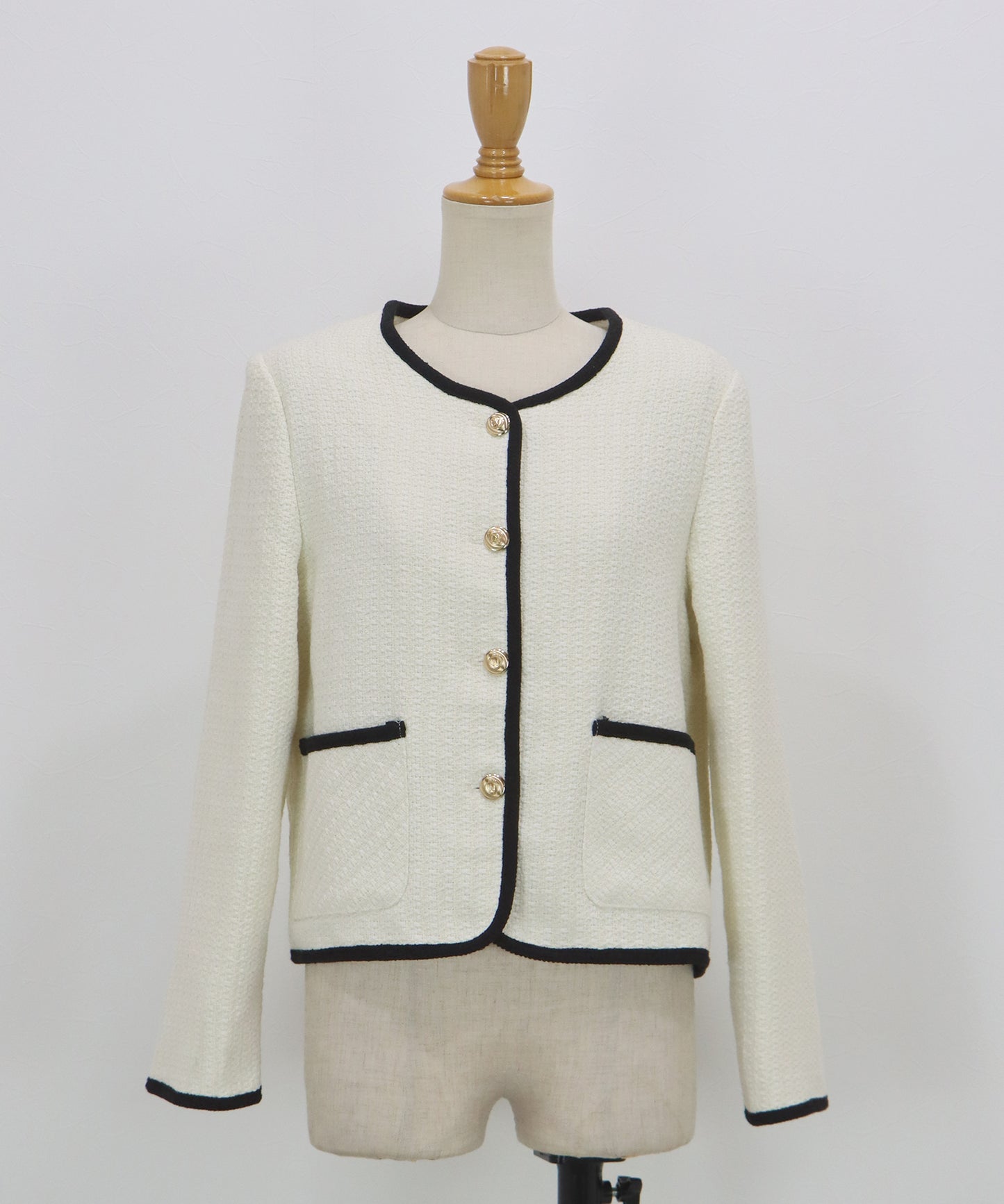 バイカラーパイピングジャケット